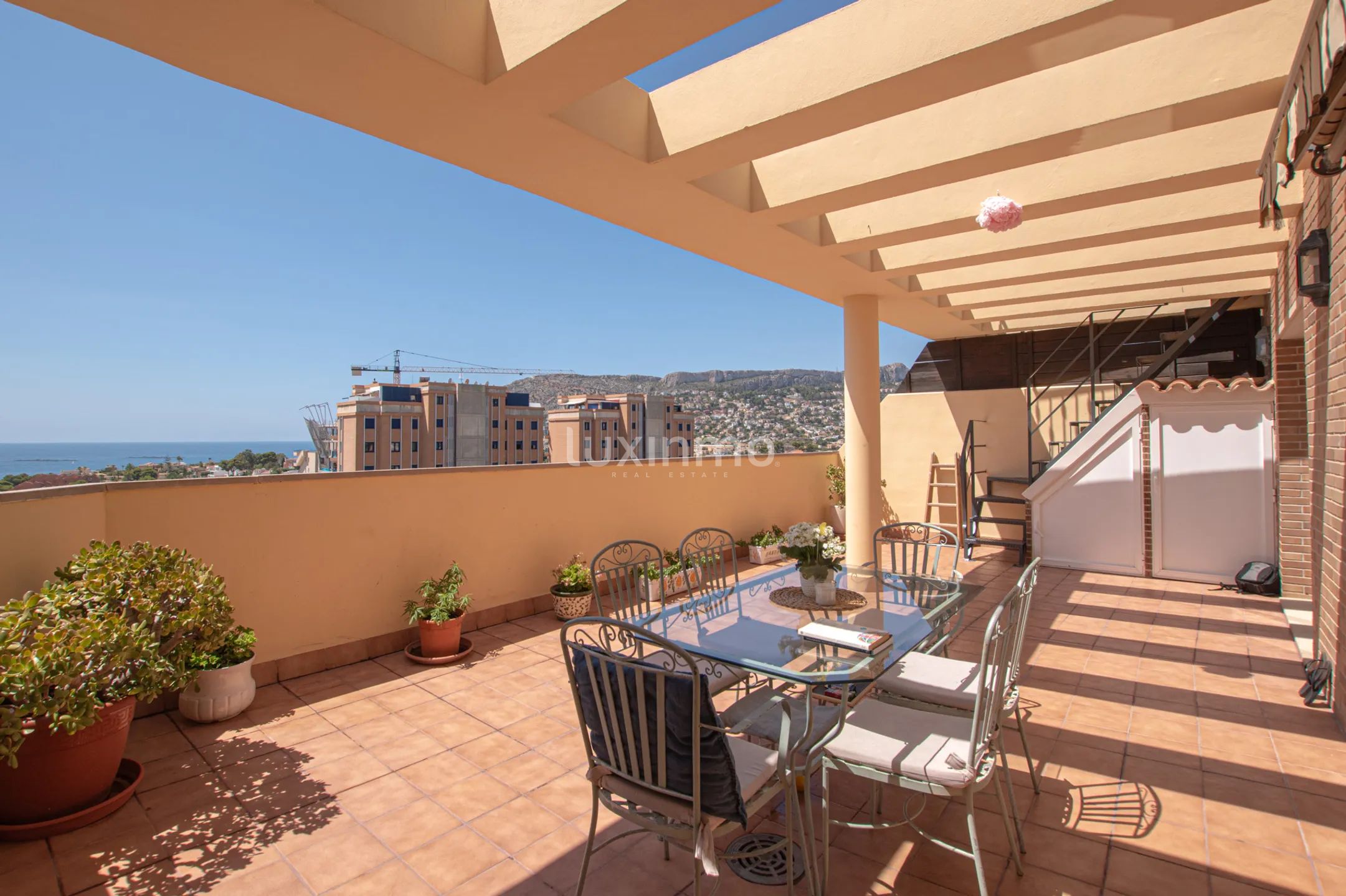 Penthouse with panoramic views for rent in Calpe — photo 2