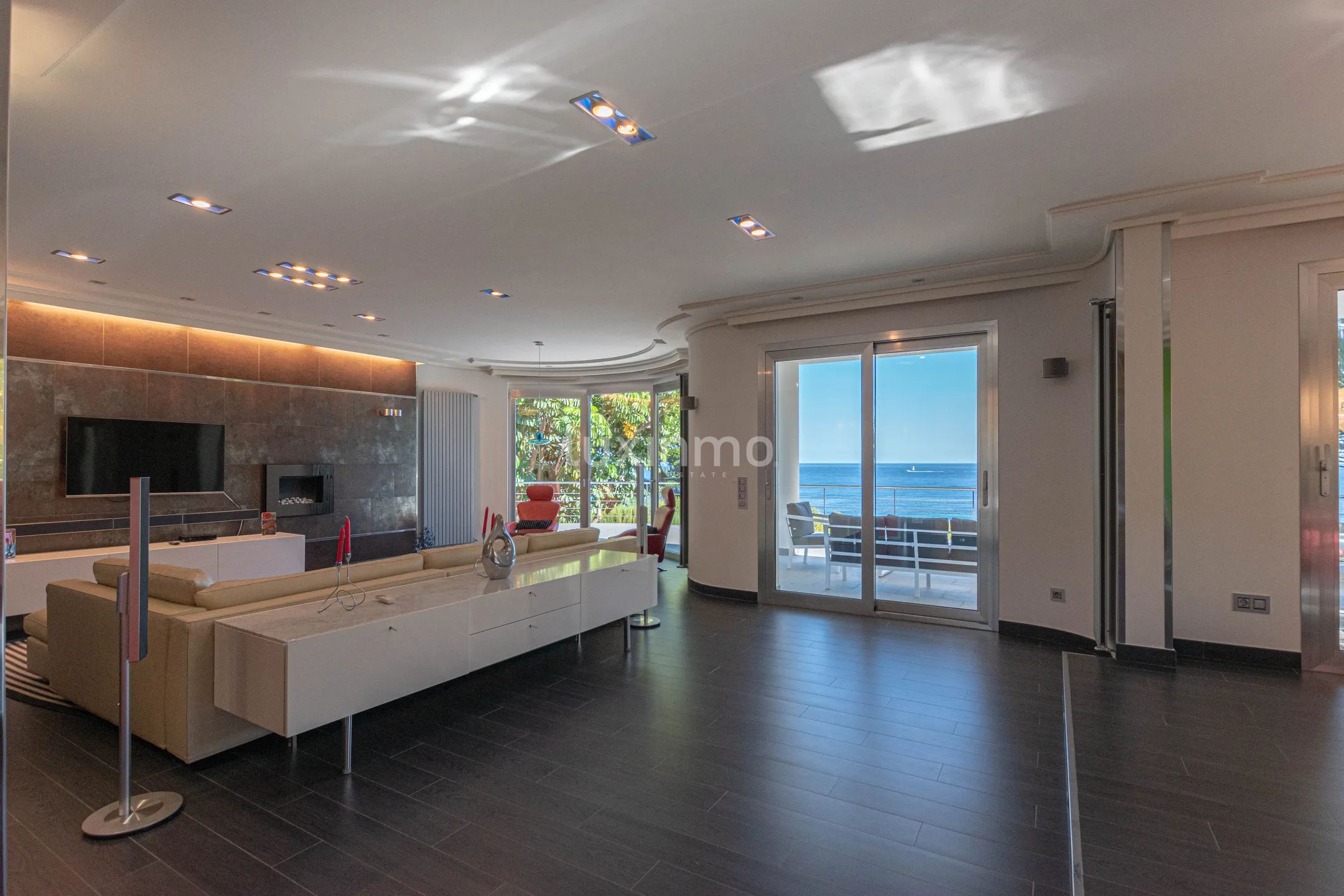 Продается вилла на побережье Кальпе с открытым видом на море — photo 15