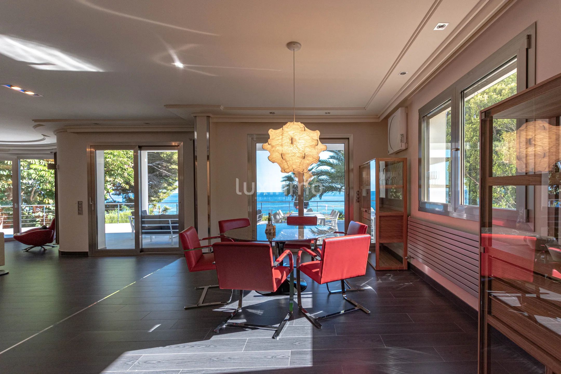 Продается вилла на побережье Кальпе с открытым видом на море — photo 17