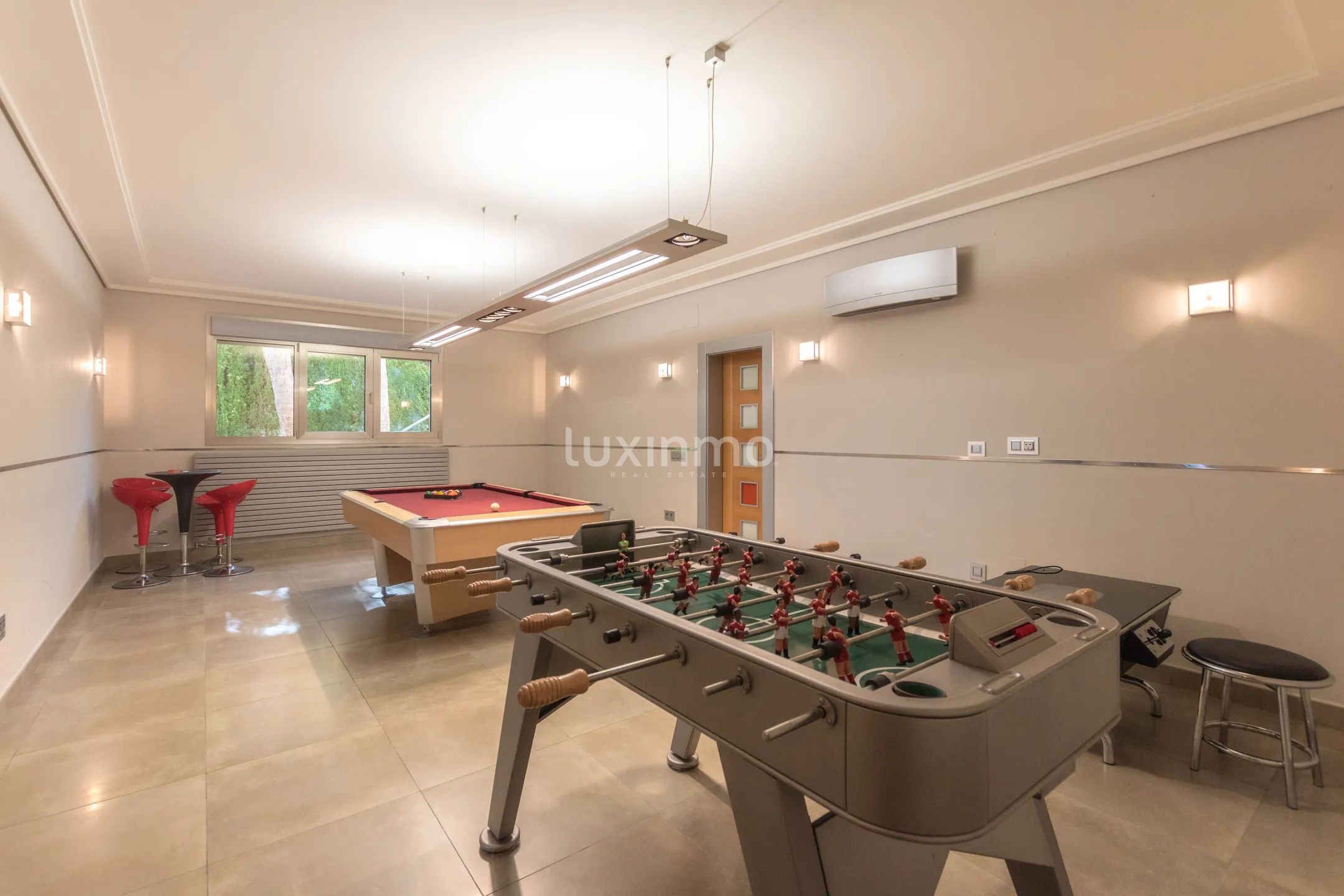 Продается вилла на побережье Кальпе с открытым видом на море — photo 46