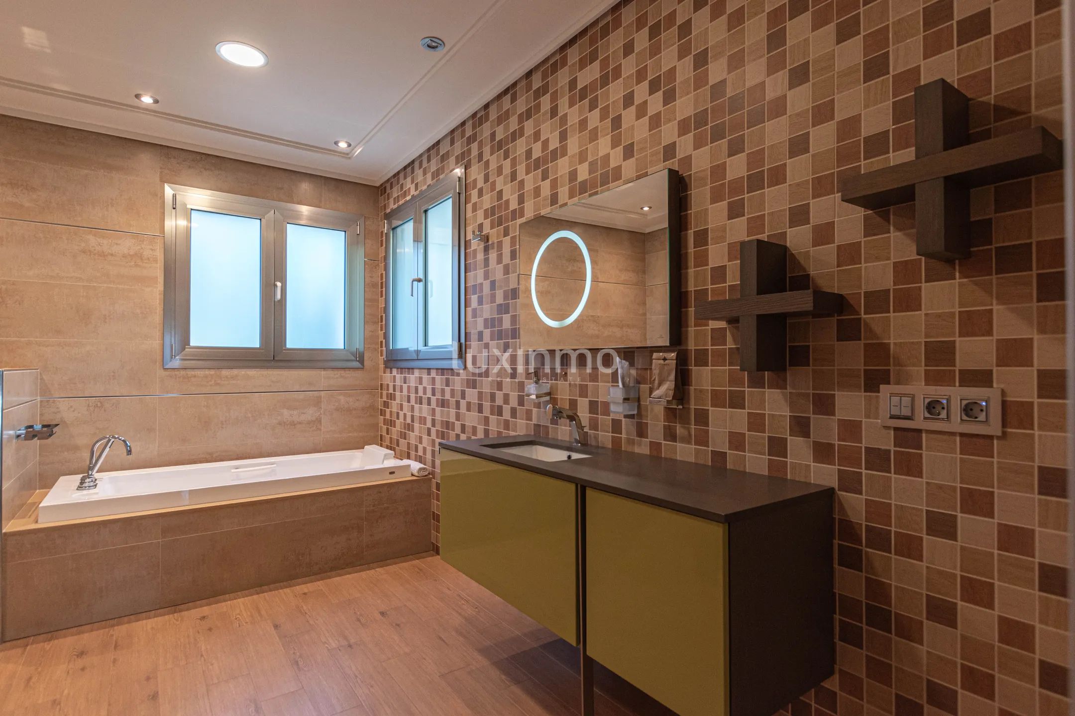 Продается вилла на побережье Кальпе с открытым видом на море — photo 26