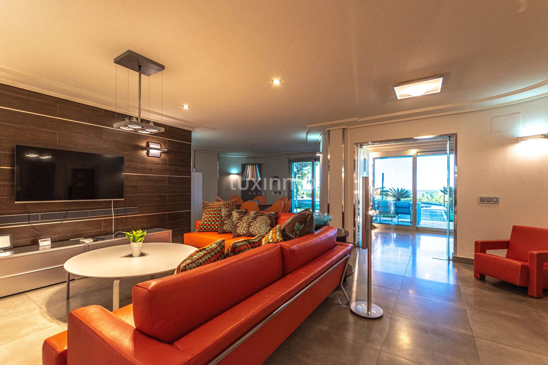 Продается вилла на побережье Кальпе с открытым видом на море — photo 40