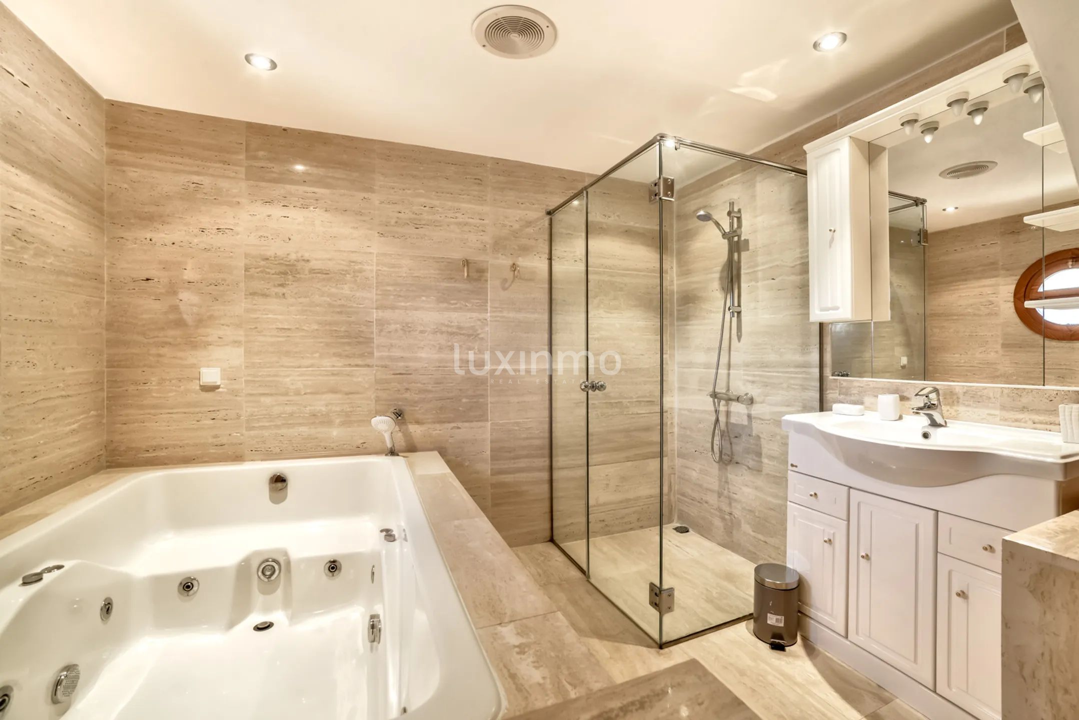 Se vende ático de lujo en Marina Greenwich Campomanes — photo 11