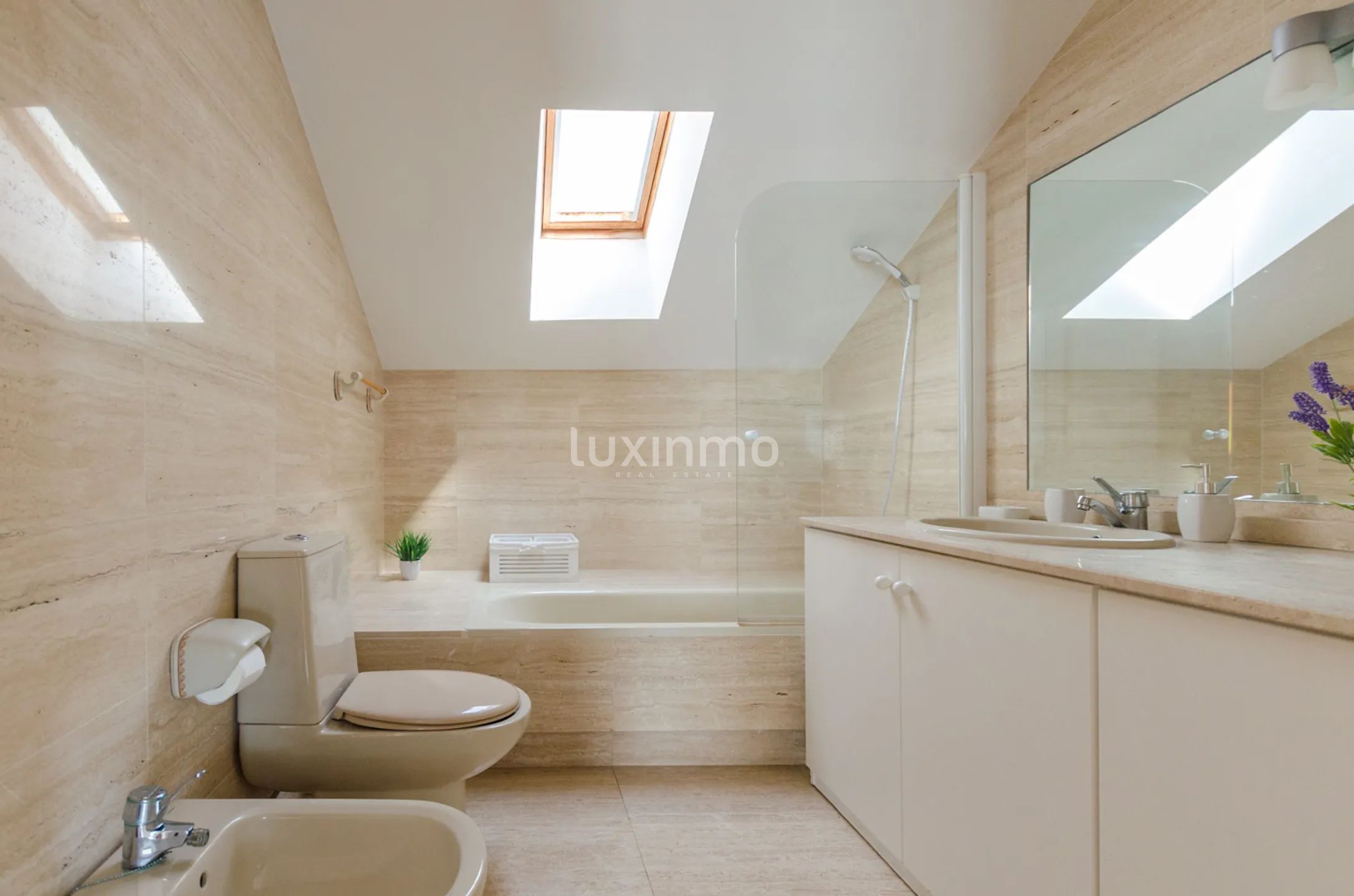 Se vende ático de lujo en Marina Greenwich Campomanes — photo 15