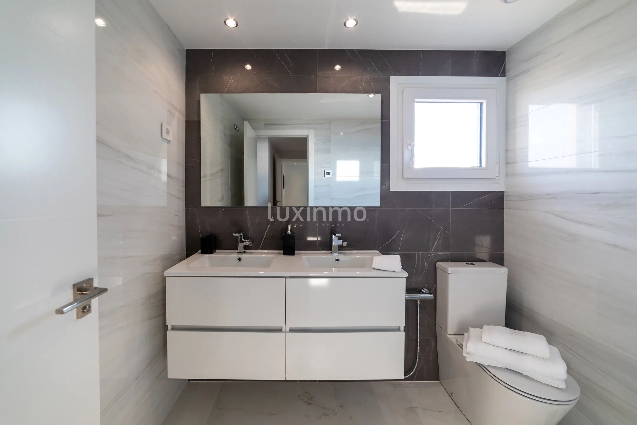 Pisos en venta en primera linea del mar en Torrevieja — photo 12