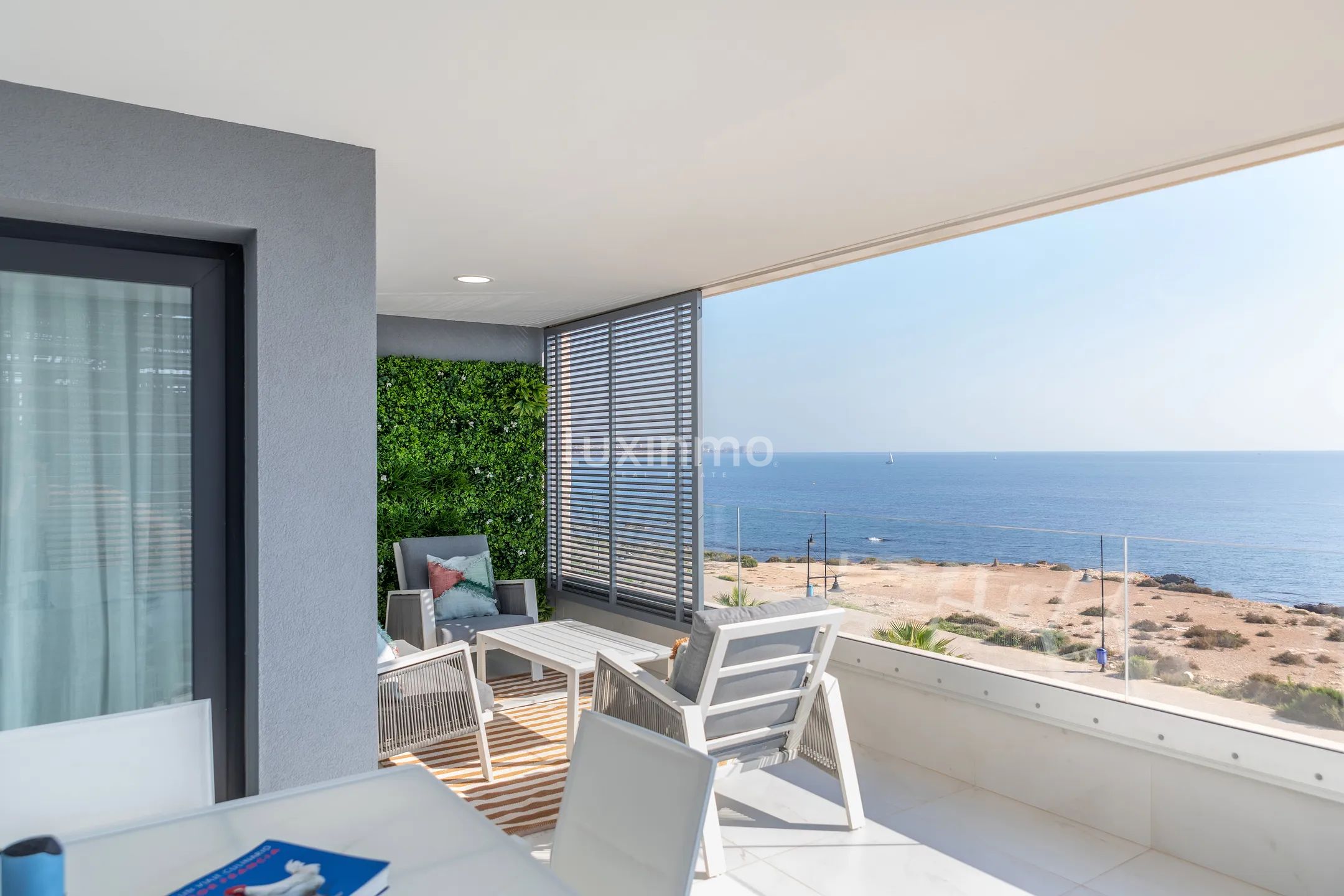 Pisos en venta en primera linea del mar en Torrevieja — photo 13
