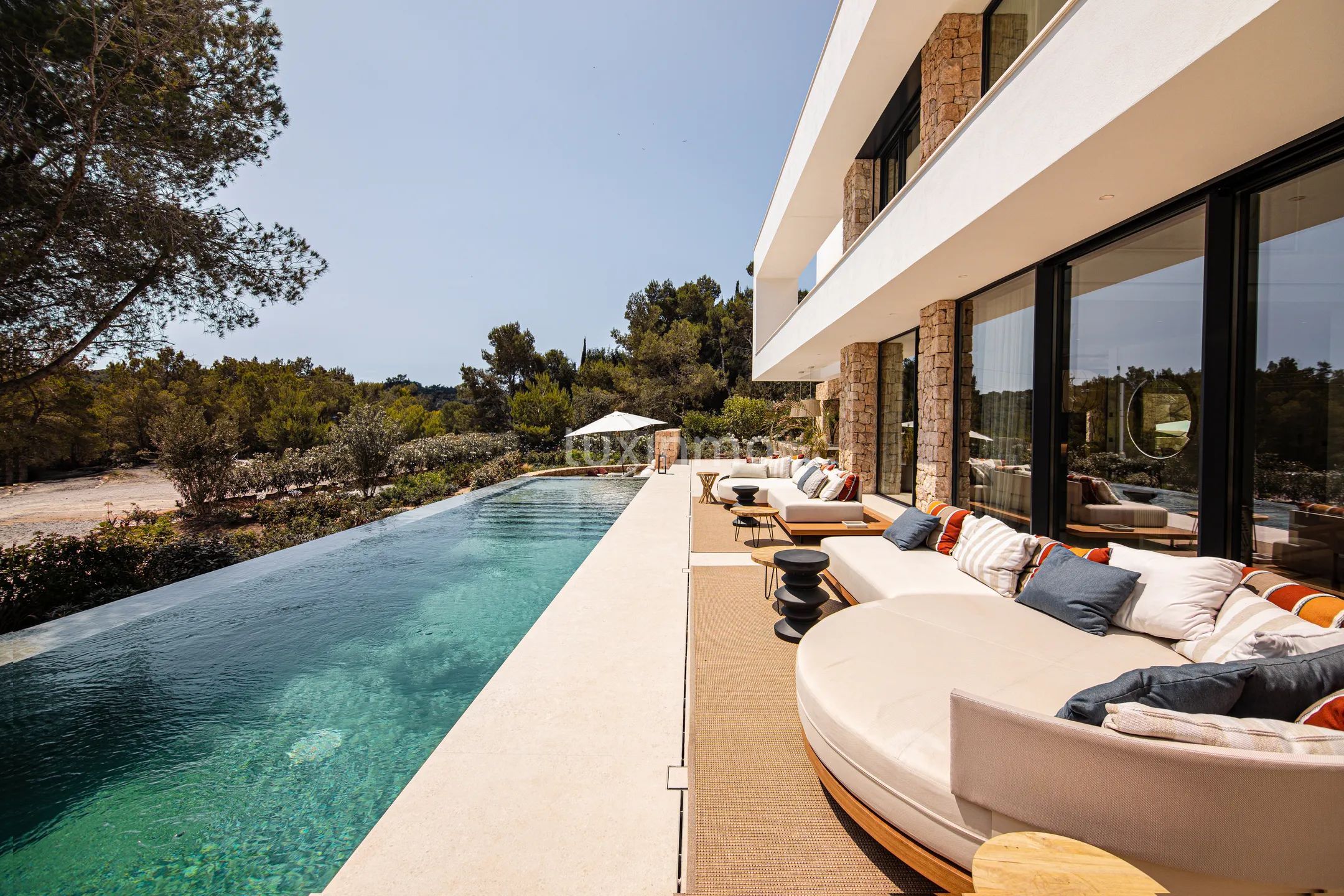 Modern Luxury Villa in Roca Llisa — photo 56