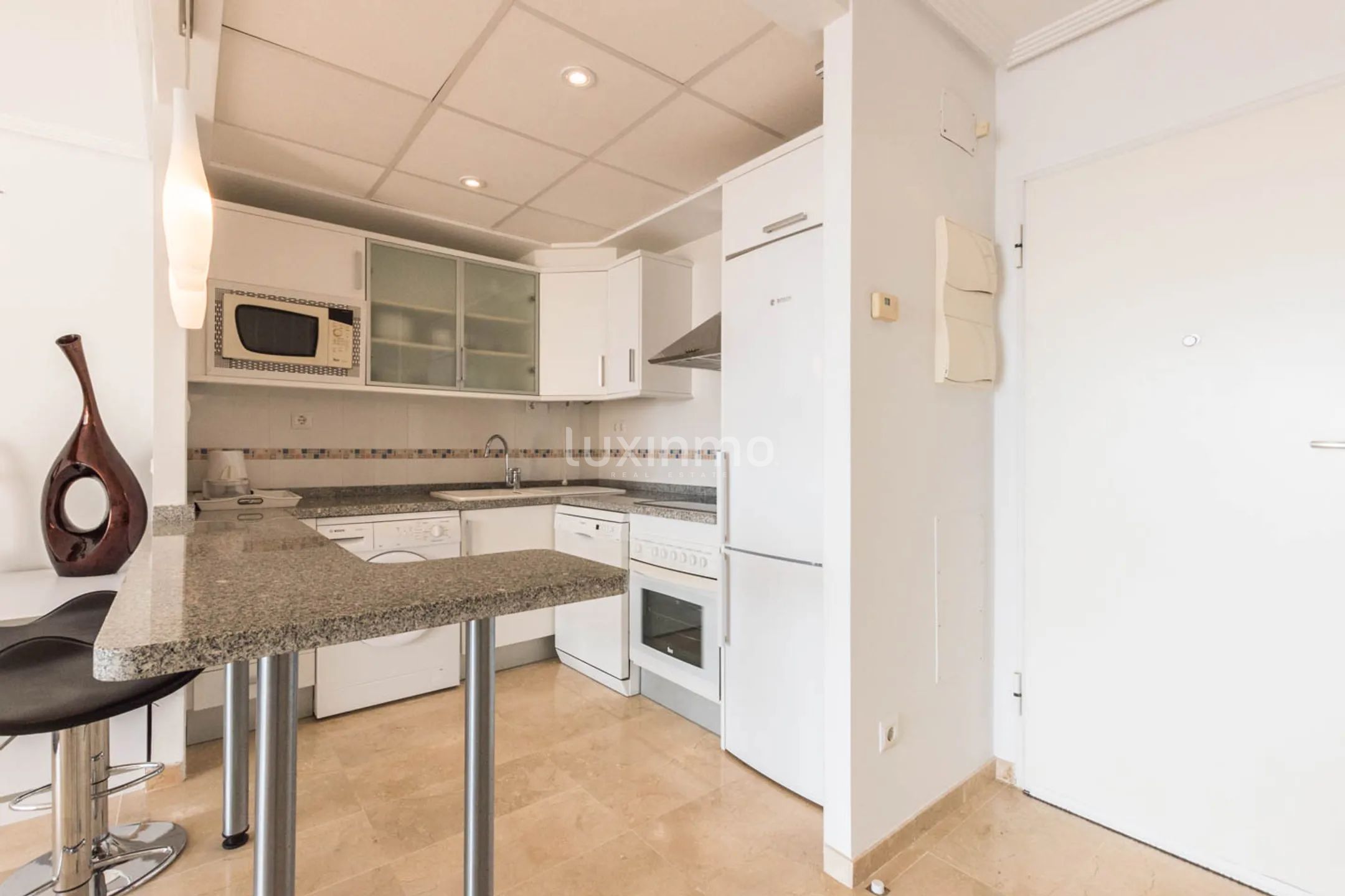 Apartment for rent in the urbanization of Mascarat — photo 12
