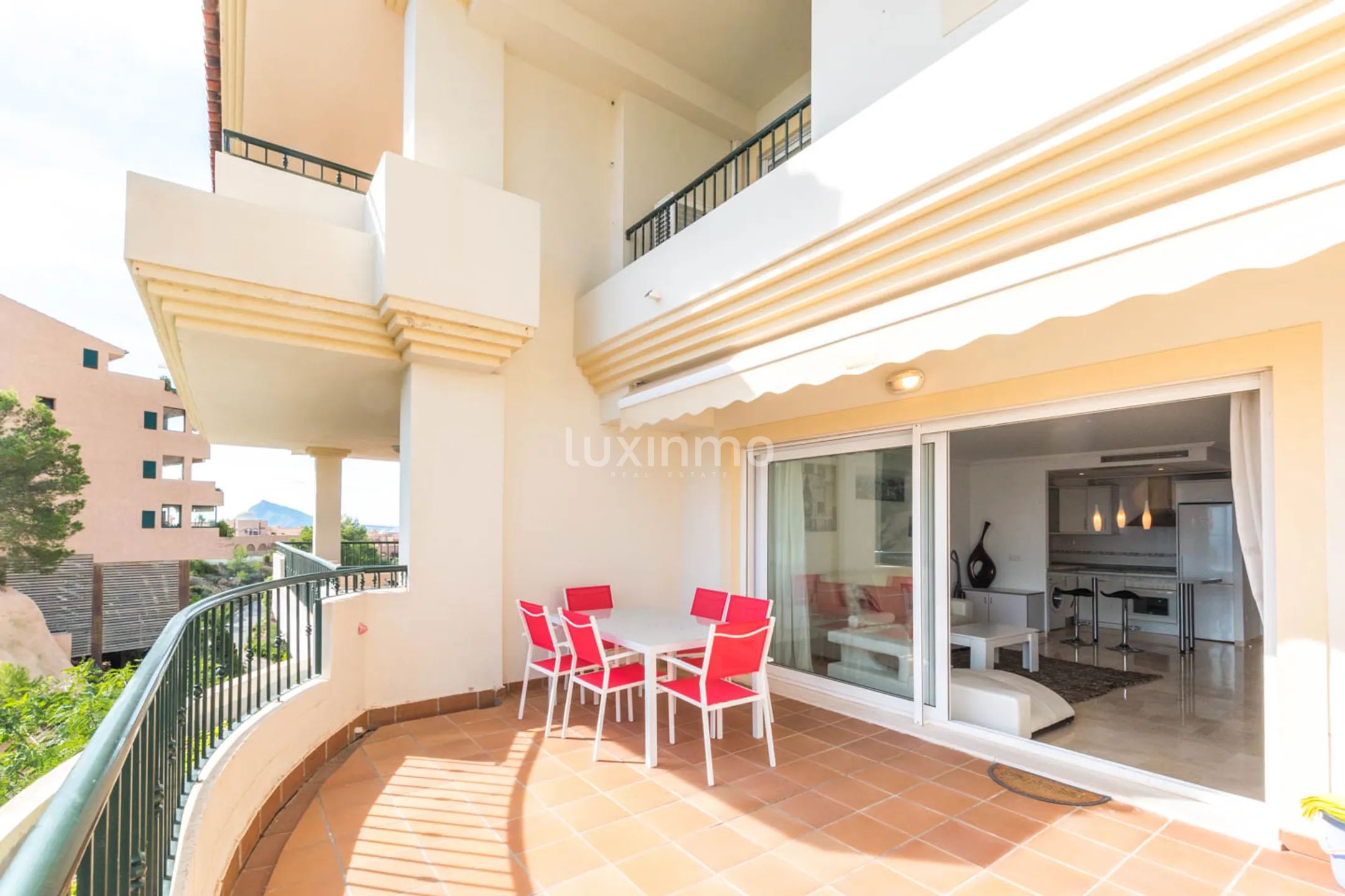 Apartment for rent in the urbanization of Mascarat — photo 7