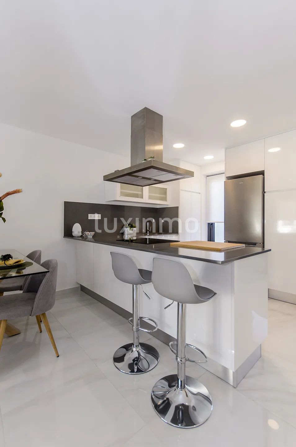 Detached villa with pool in Polop — photo 11