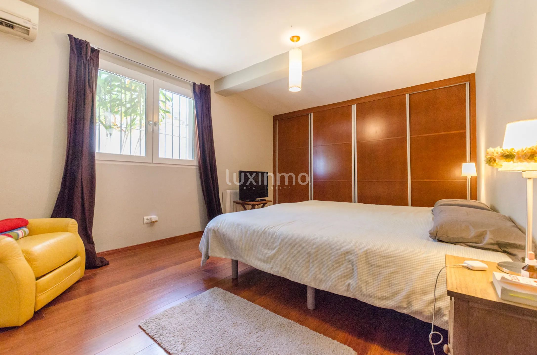 Zu verkaufen einstöckige Villa mit schöner Aussicht in Albir — photo 17