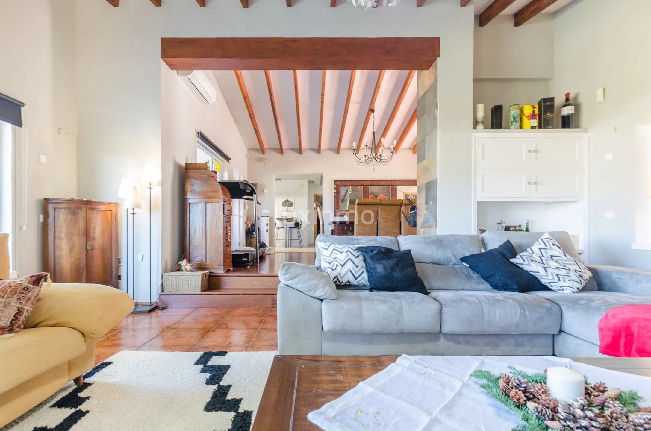 Zu verkaufen einstöckige Villa mit schöner Aussicht in Albir — photo 8