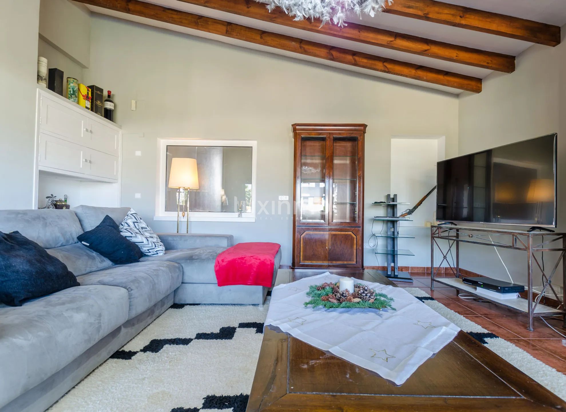 Zu verkaufen einstöckige Villa mit schöner Aussicht in Albir — photo 9