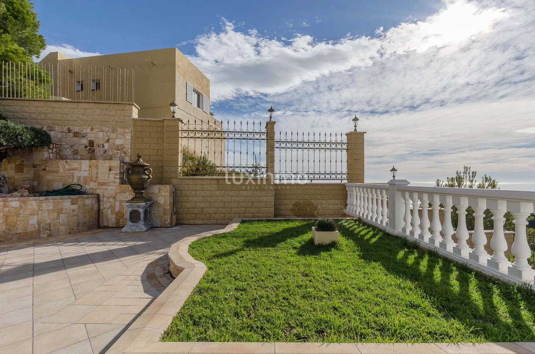 For salg et kompleks av to luksus villaer i Sierra de Altea — photo 44