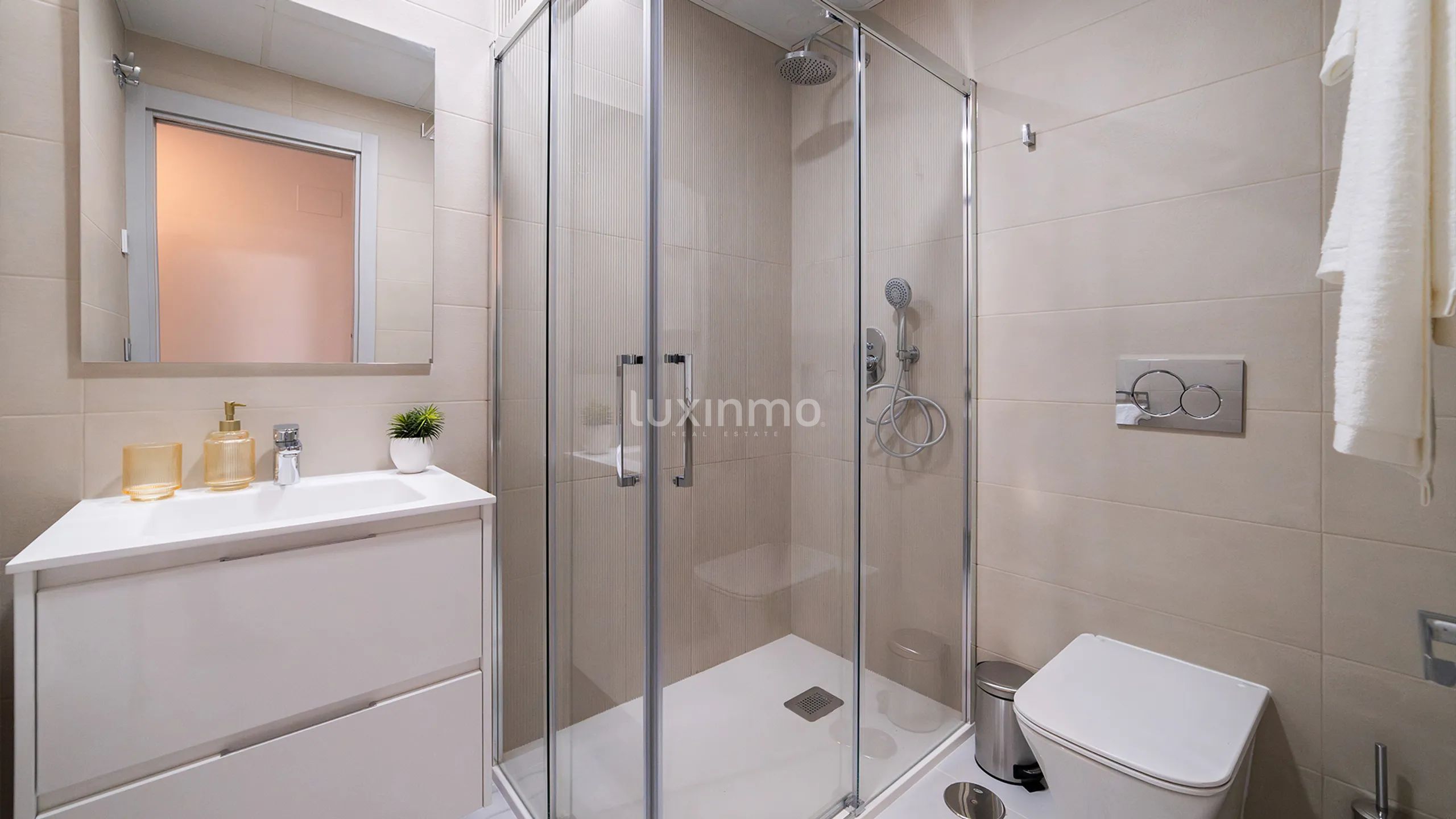 Modern Apartment in West Zone — photo 10