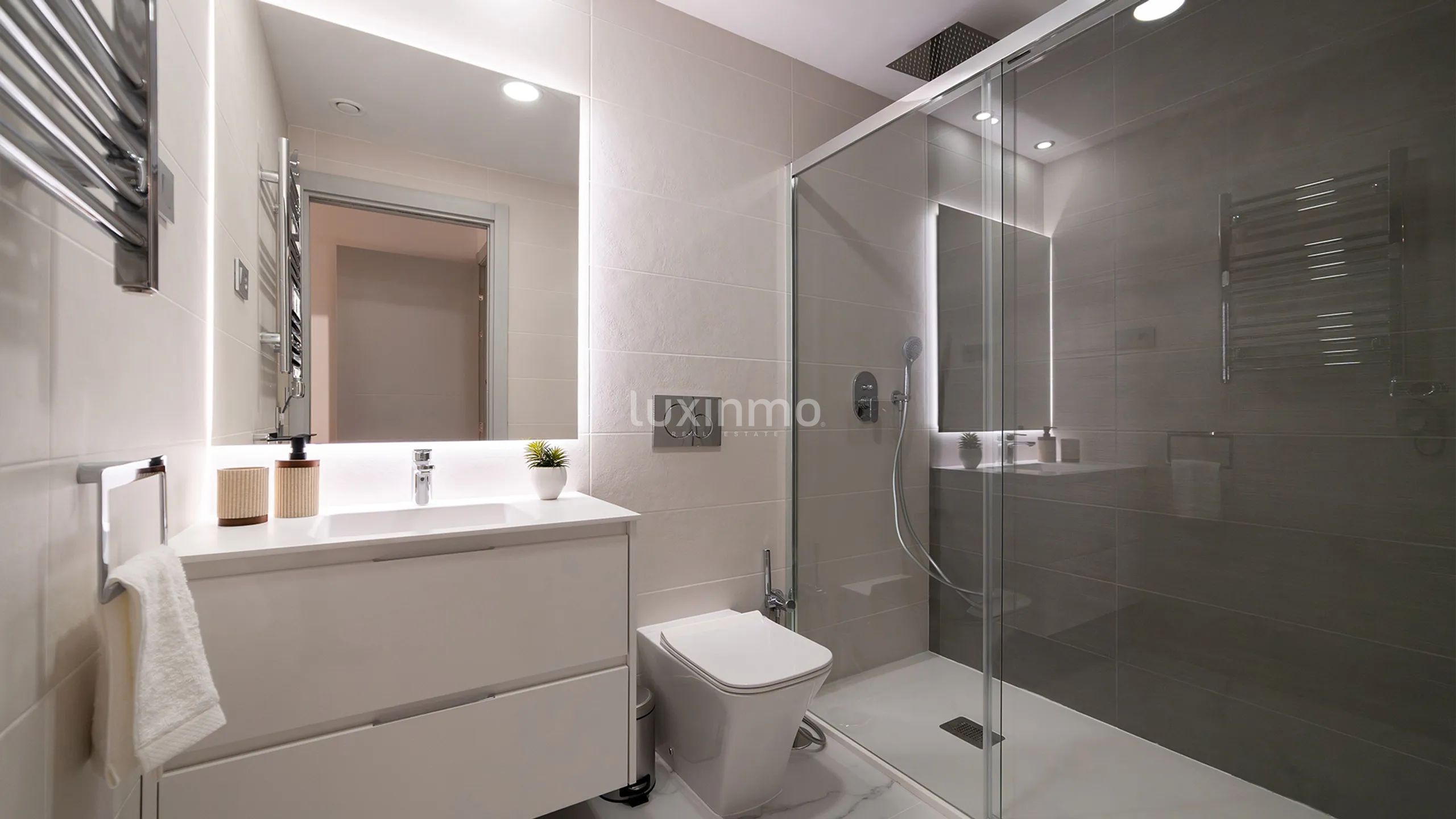 Modern Apartment in West Zone — photo 12