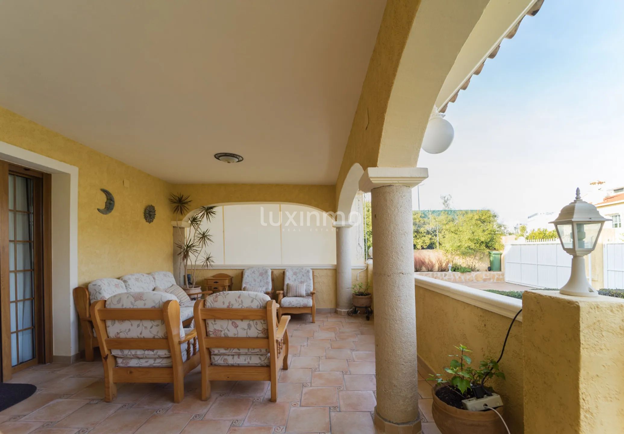 A house with a large garden and a swimming pool in La Nucia is for sale — photo 15