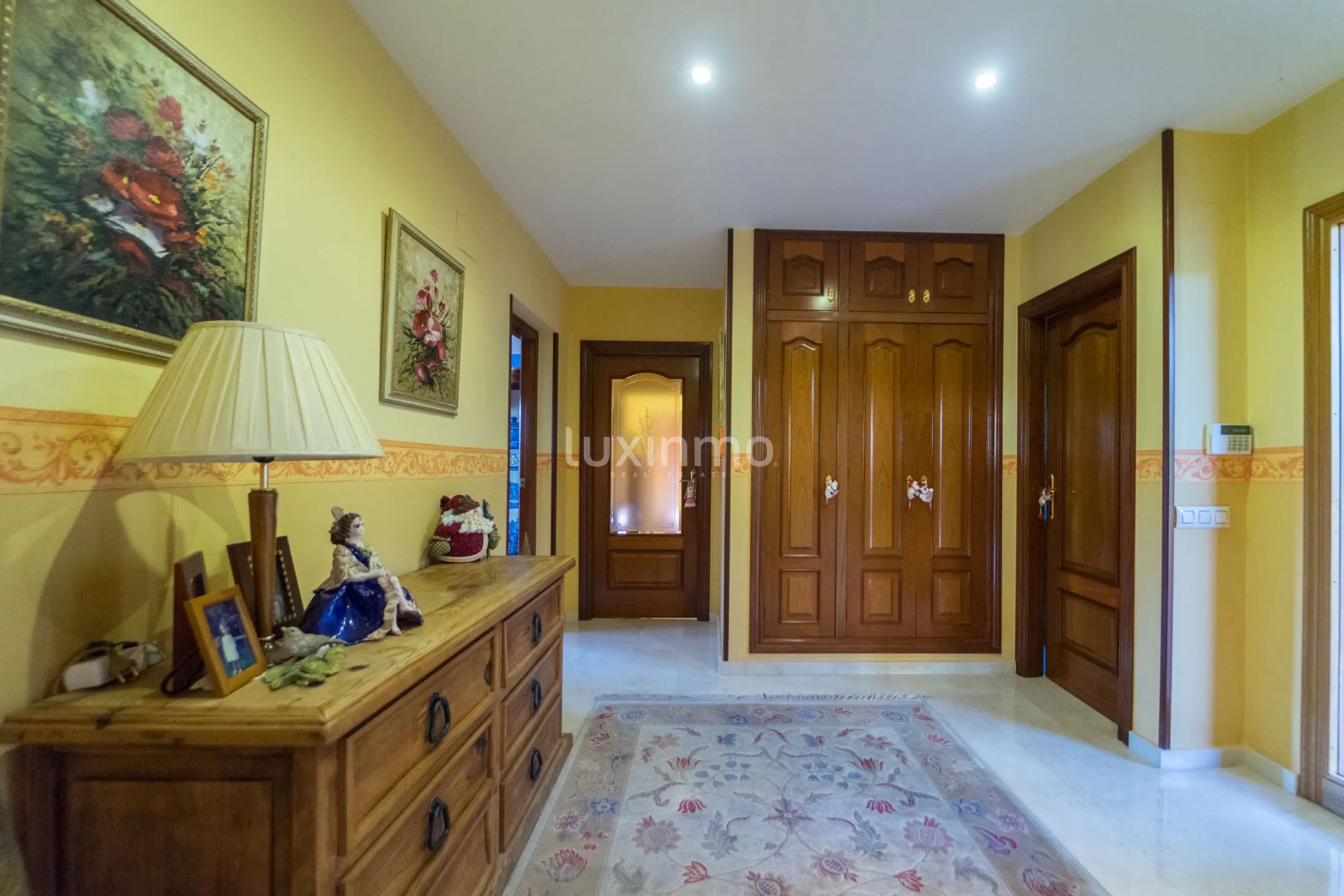 A house with a large garden and a swimming pool in La Nucia is for sale — photo 26