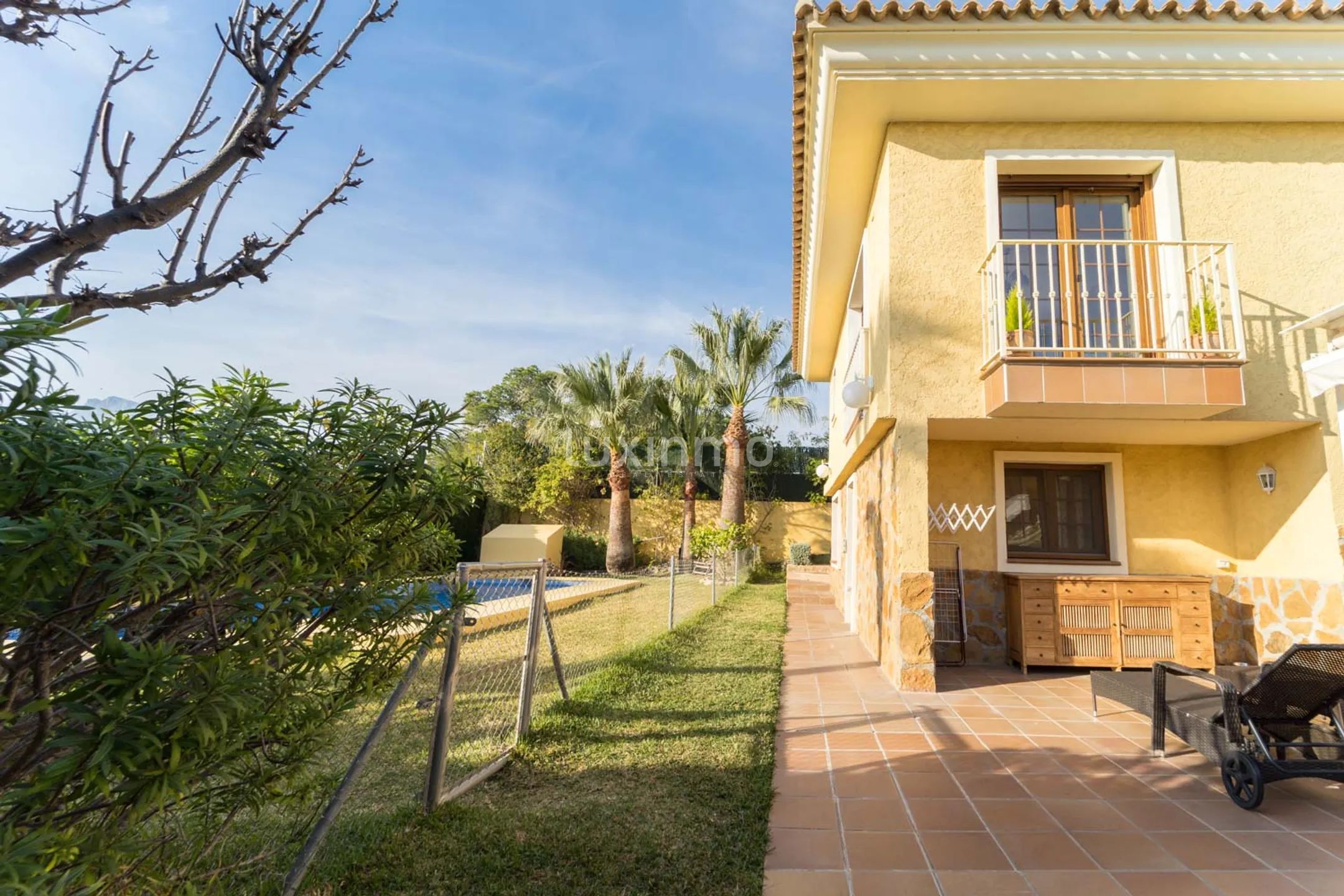 A house with a large garden and a swimming pool in La Nucia is for sale — photo 7