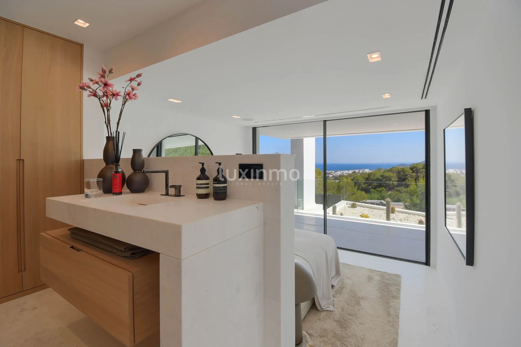 Till salu modern villa med havsutsikt i Ibiza, Spanien — photo 19