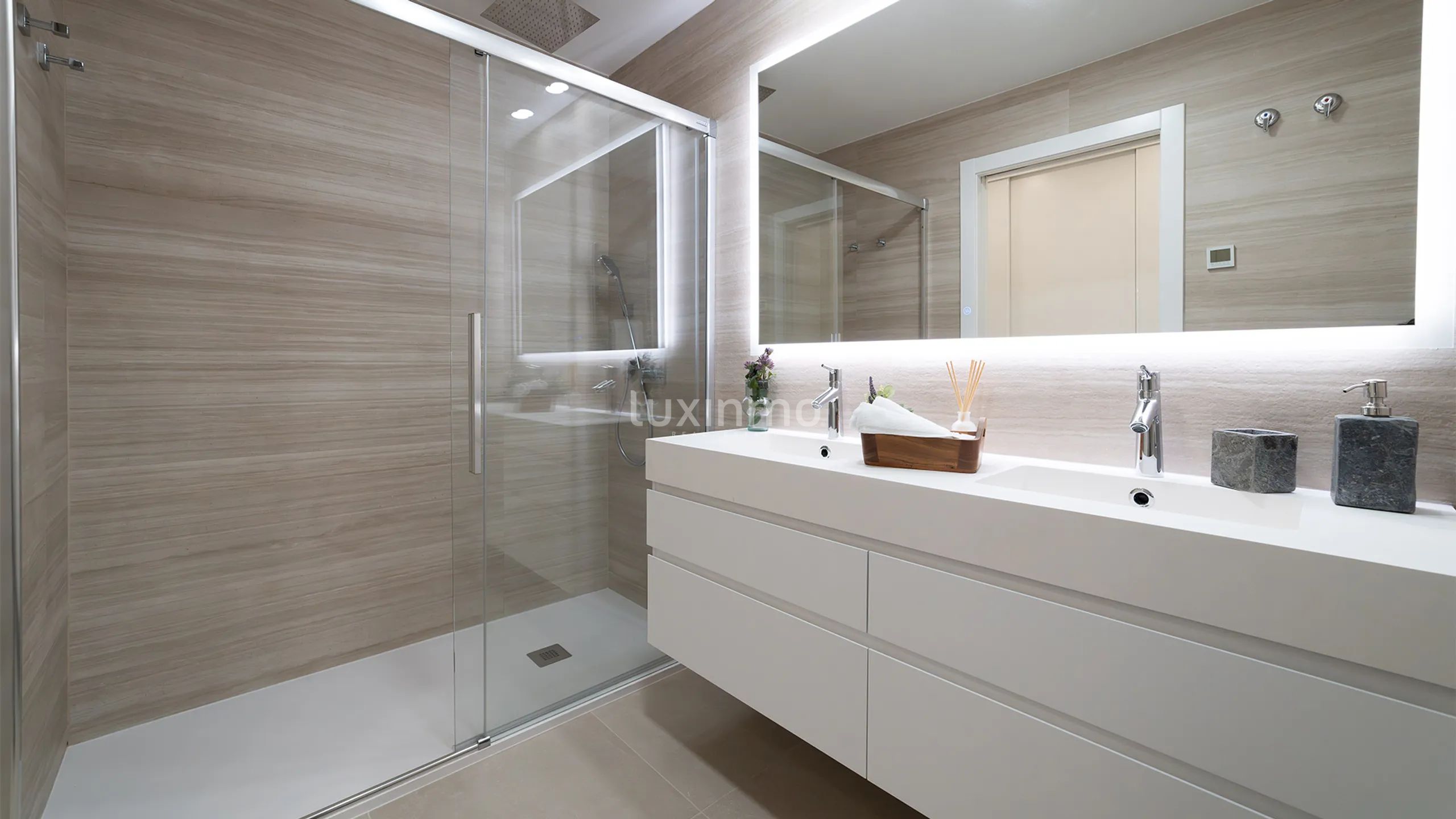 Appartement moderne de 3 chambres à Playa Poniente — photo 16