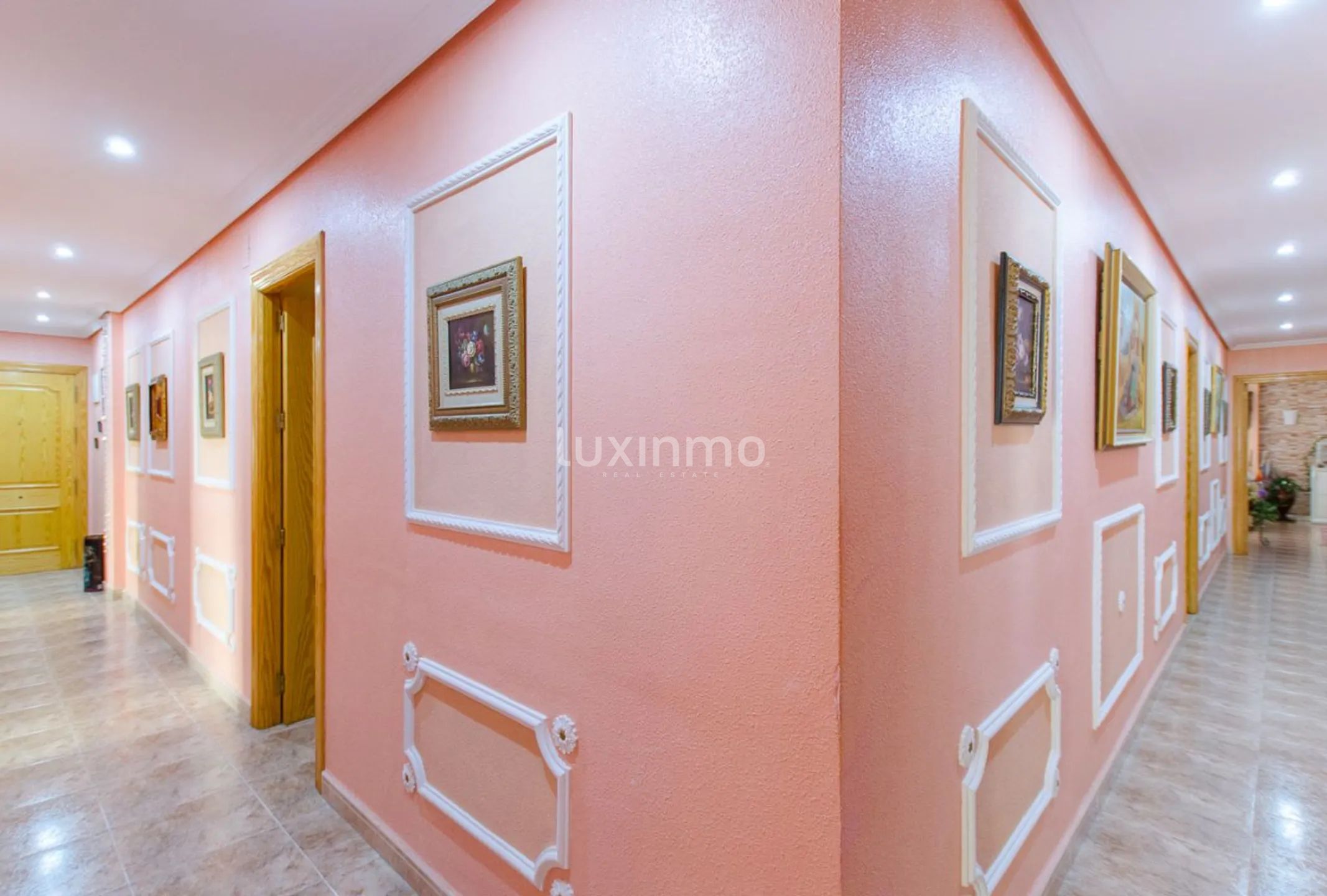 На продажу интересная четырех комнатная квартира в Кальпе — photo 12