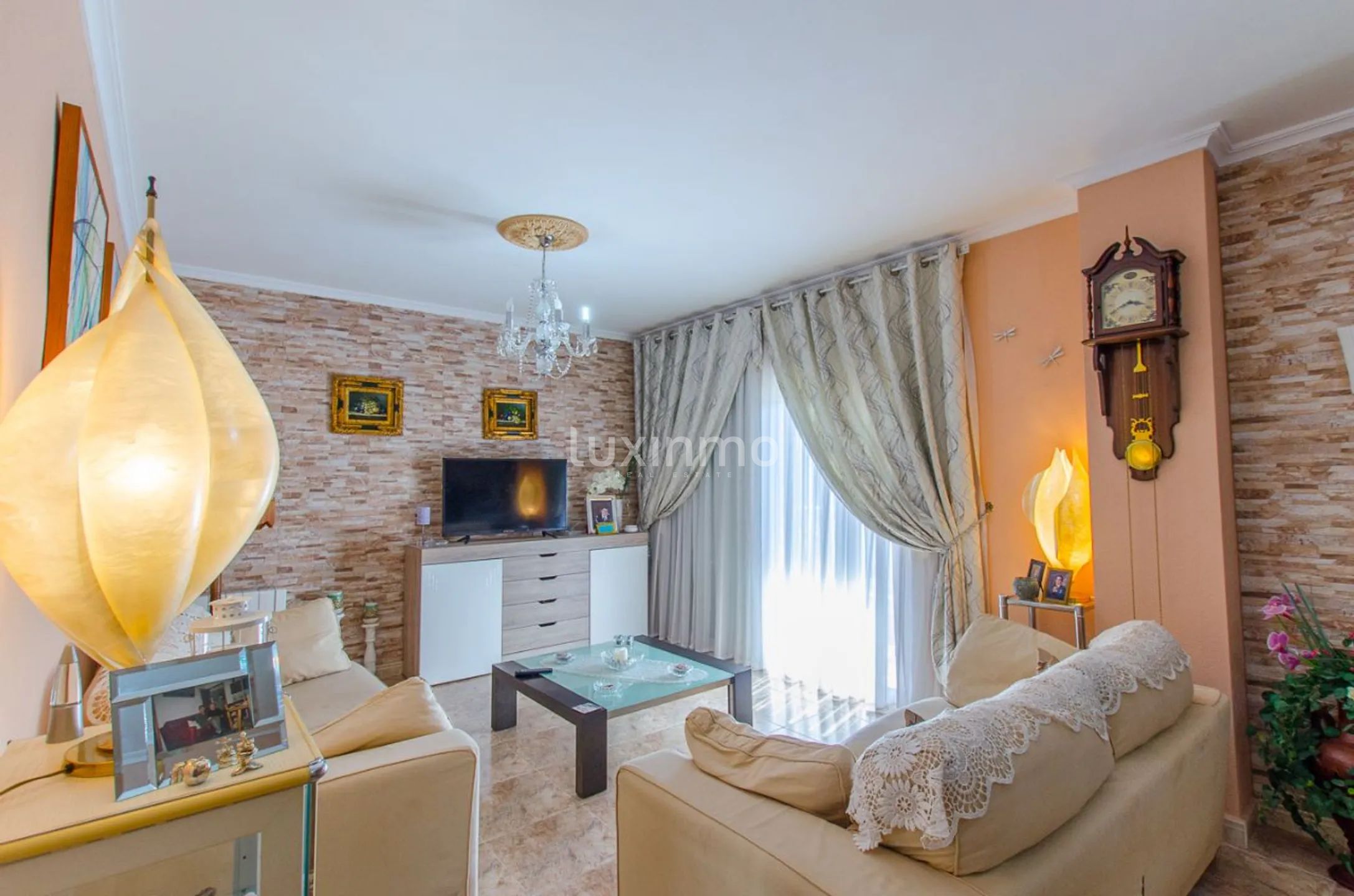 На продажу интересная четырех комнатная квартира в Кальпе — photo 15