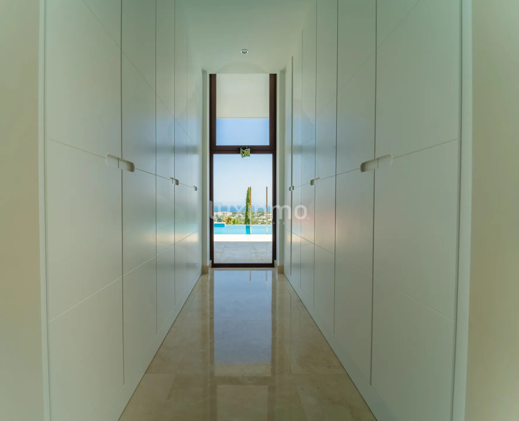 Chalet único con piscina y vistas al mar en venta en Altea — photo 20