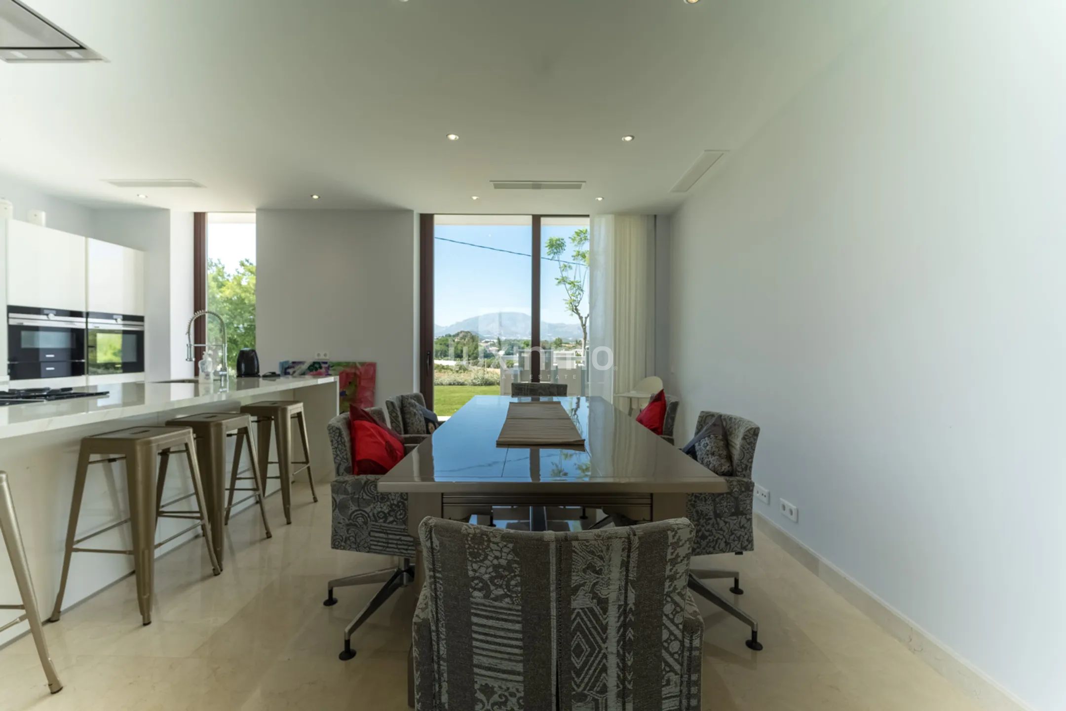 Chalet único con piscina y vistas al mar en venta en Altea — photo 24