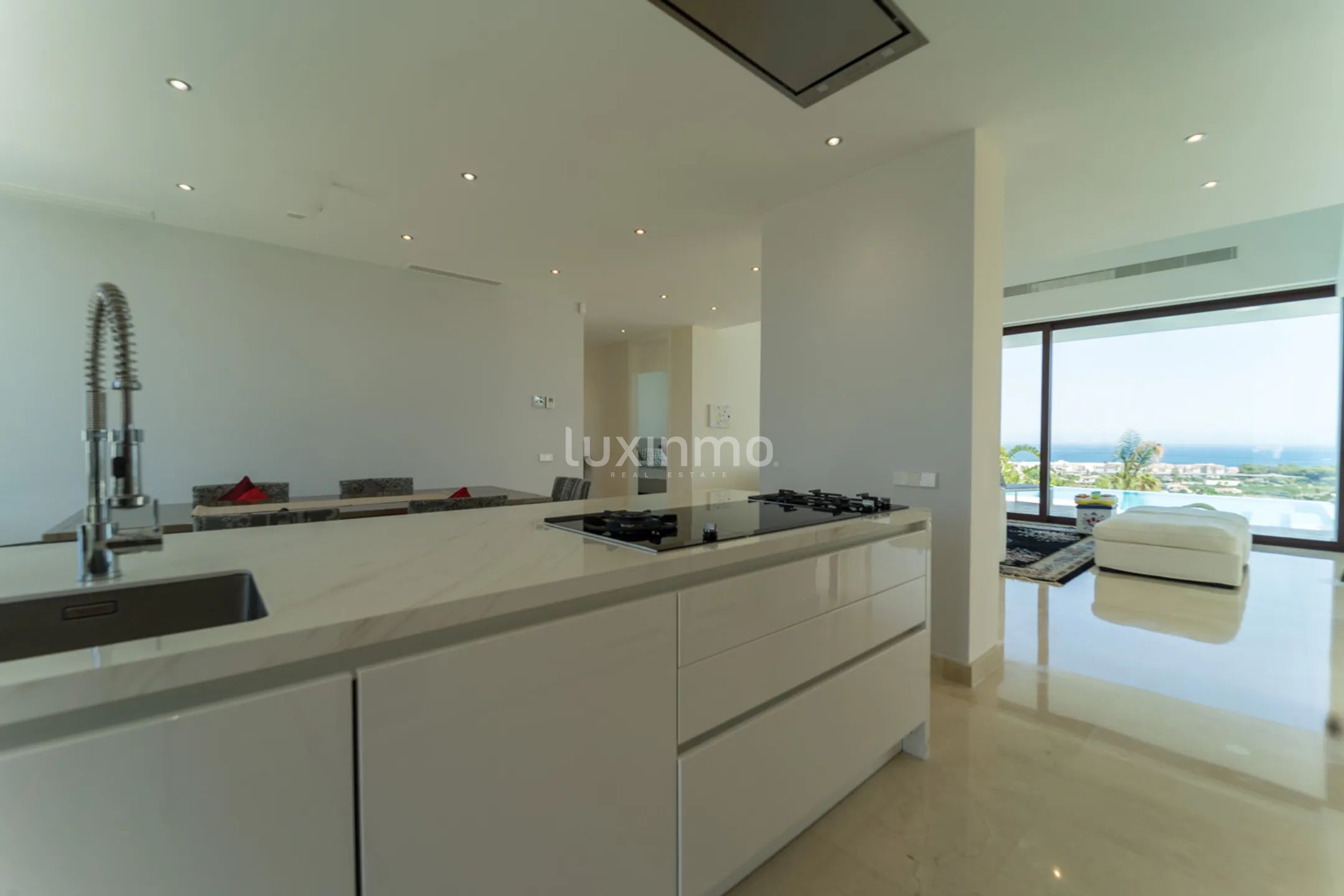 Chalet único con piscina y vistas al mar en venta en Altea — photo 25