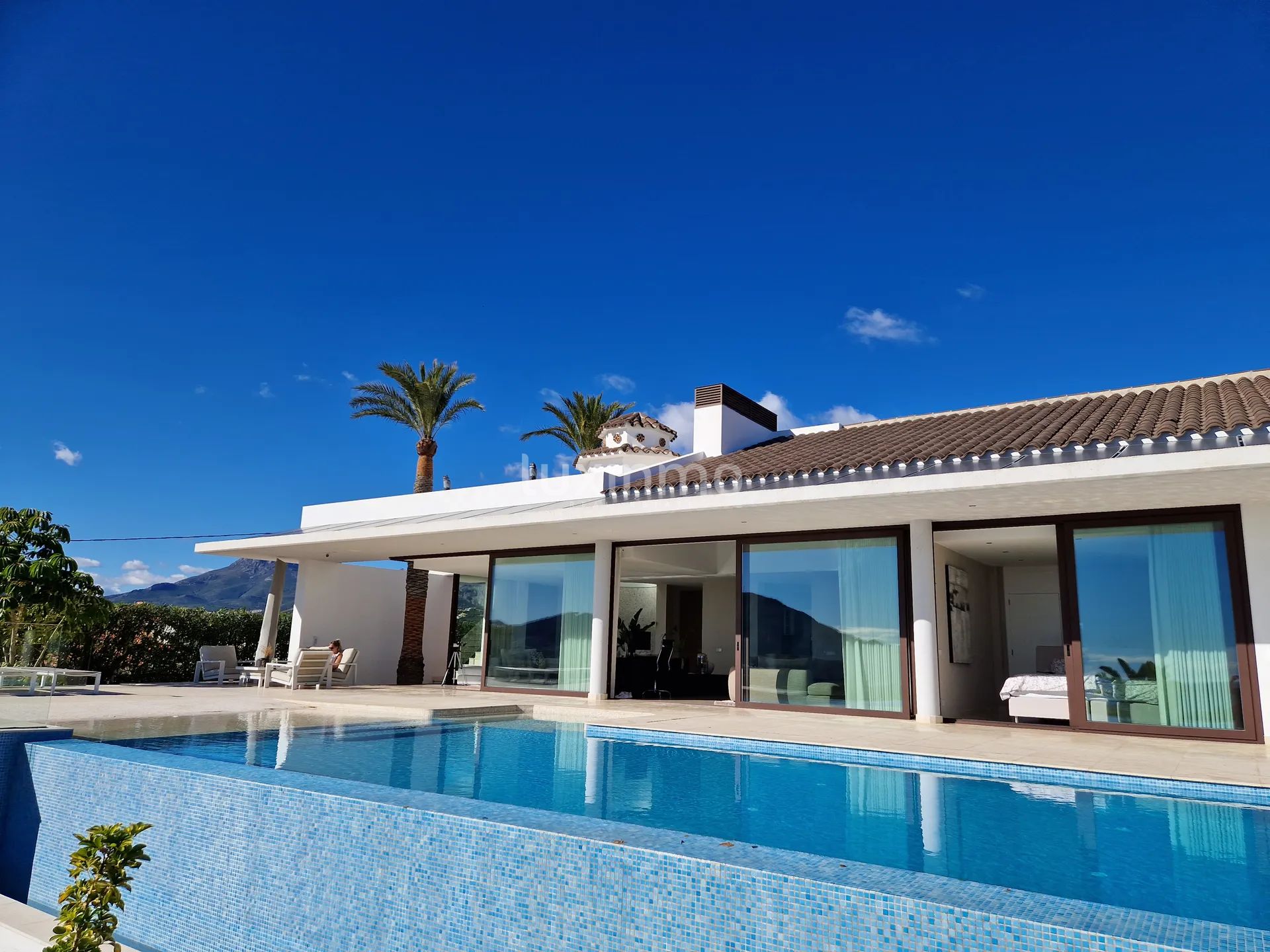 Chalet único con piscina y vistas al mar en venta en Altea — photo 55