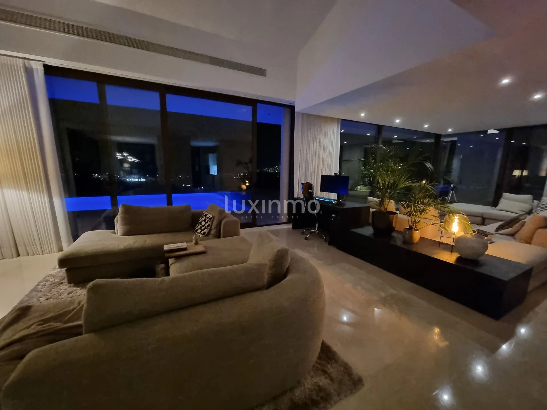 Chalet único con piscina y vistas al mar en venta en Altea — photo 59