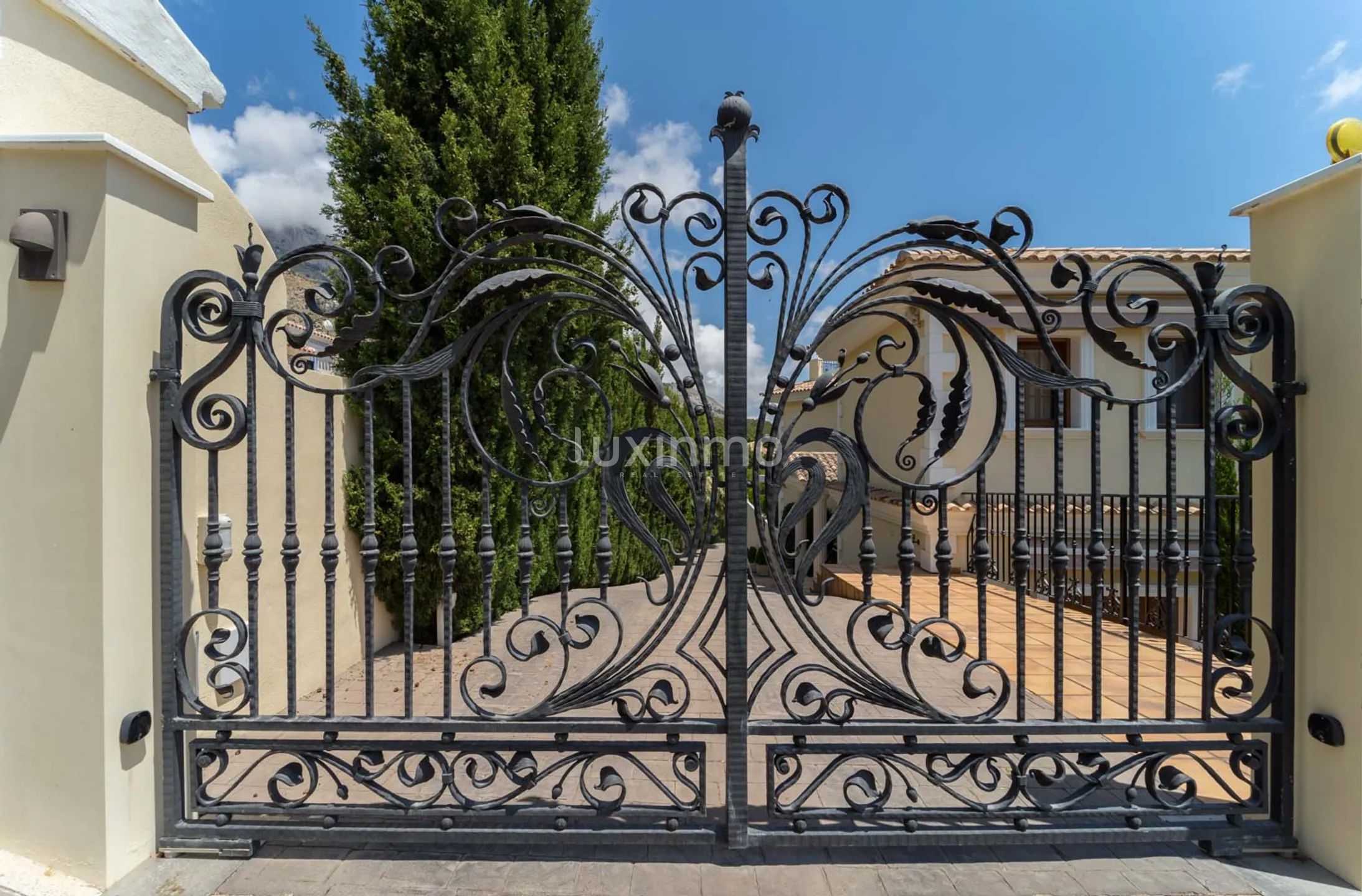 For sale luxury villa in urbanization close to Altea — photo 14