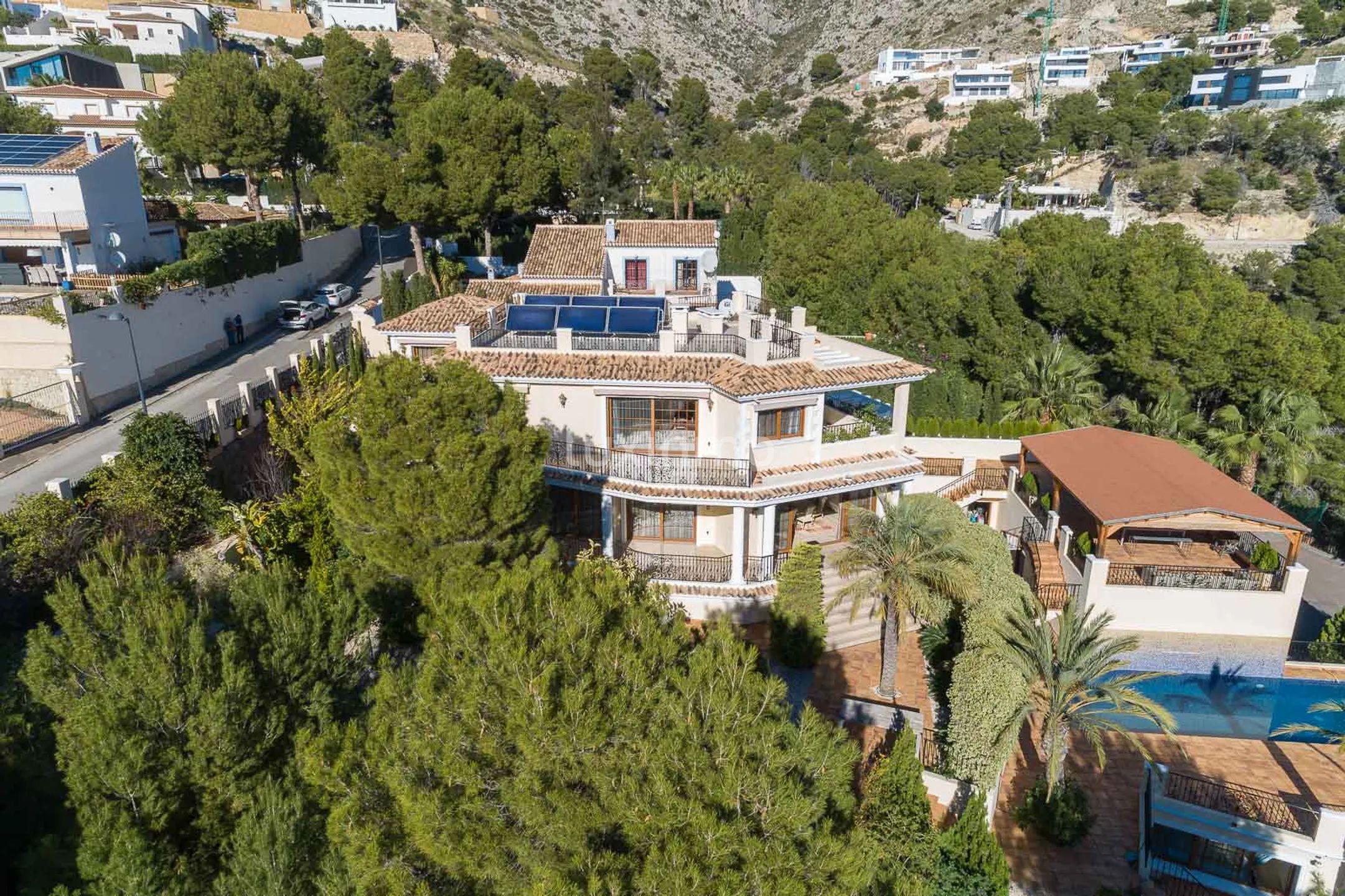 For sale luxury villa in urbanization close to Altea — photo 4