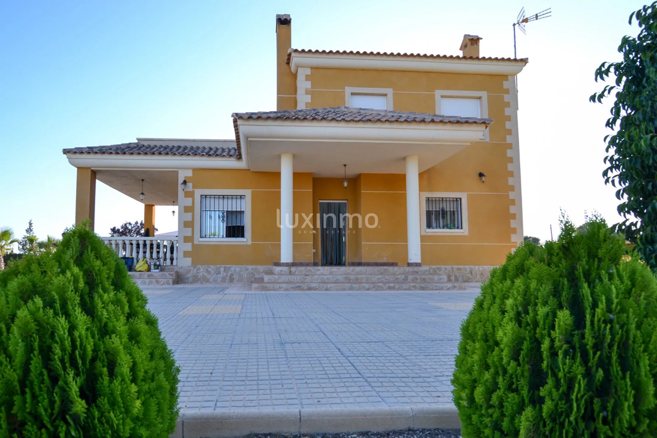 Charming 6-Bedroom Detached House with Private Pool in La Perleta, Elche — photo 9