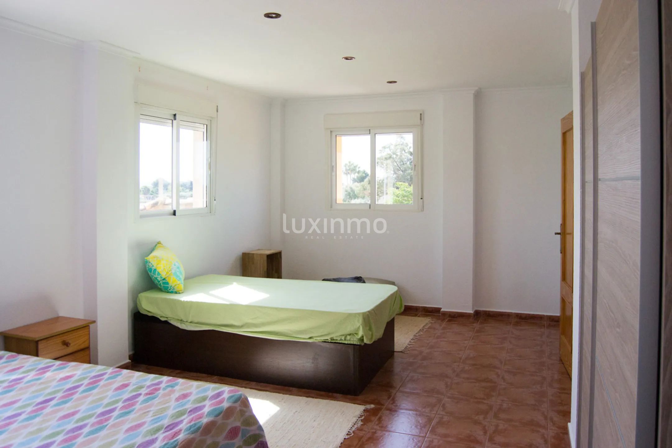 Uroczy dom wolnostojący z 6 sypialniami i prywatnym basenem w La Perleta, Elche — photo 52