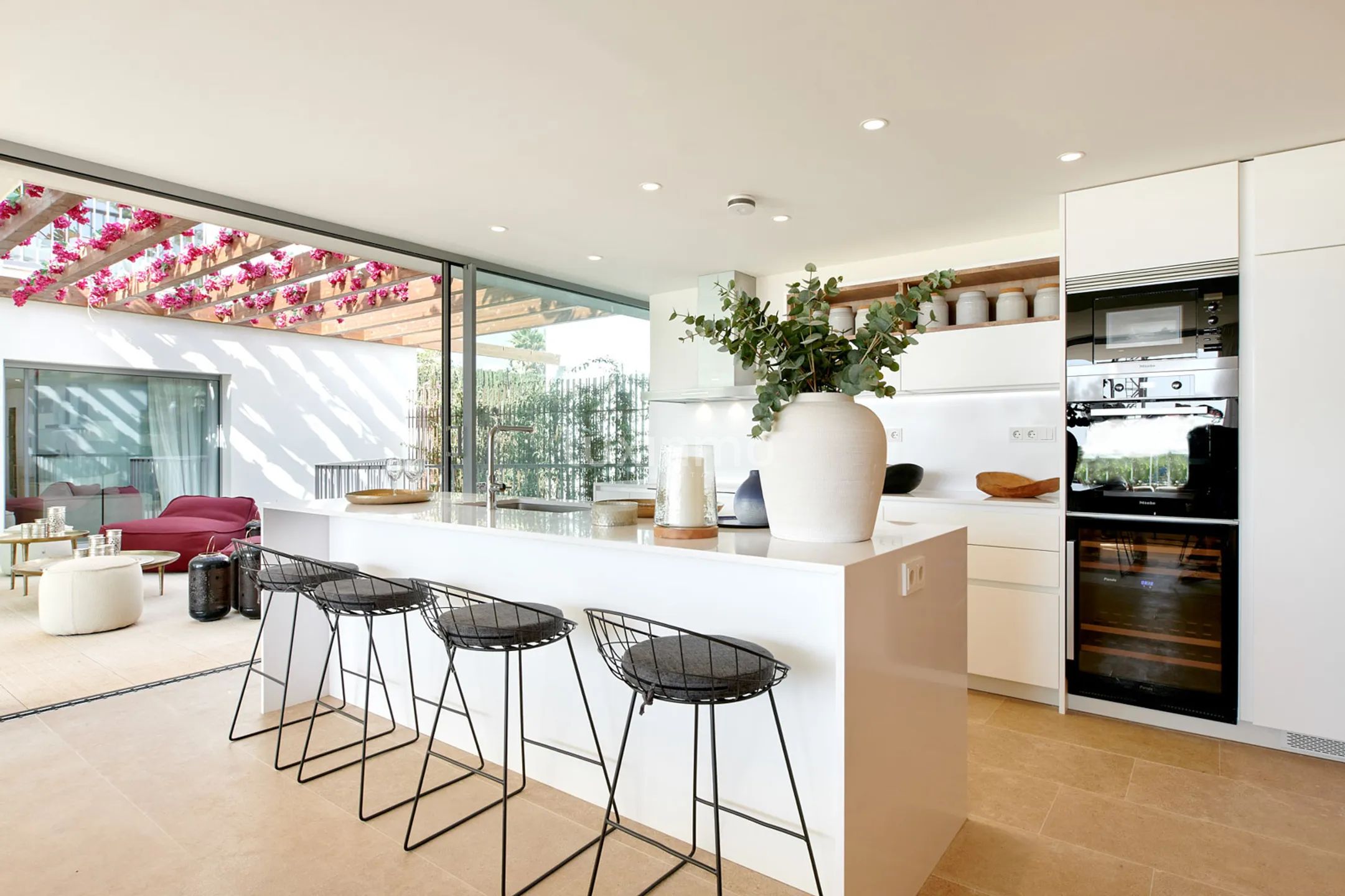 Nowo wybudowana willa w Cala Comte Ibiza — photo 14