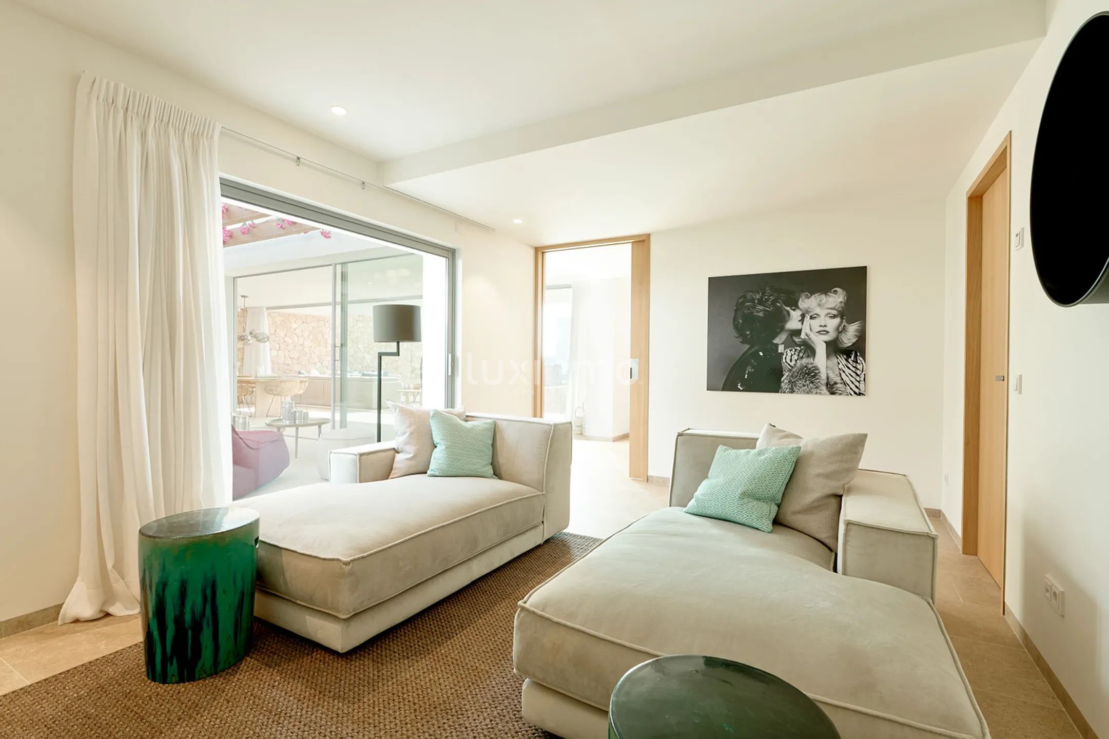 Nowo wybudowana willa w Cala Comte Ibiza — photo 33