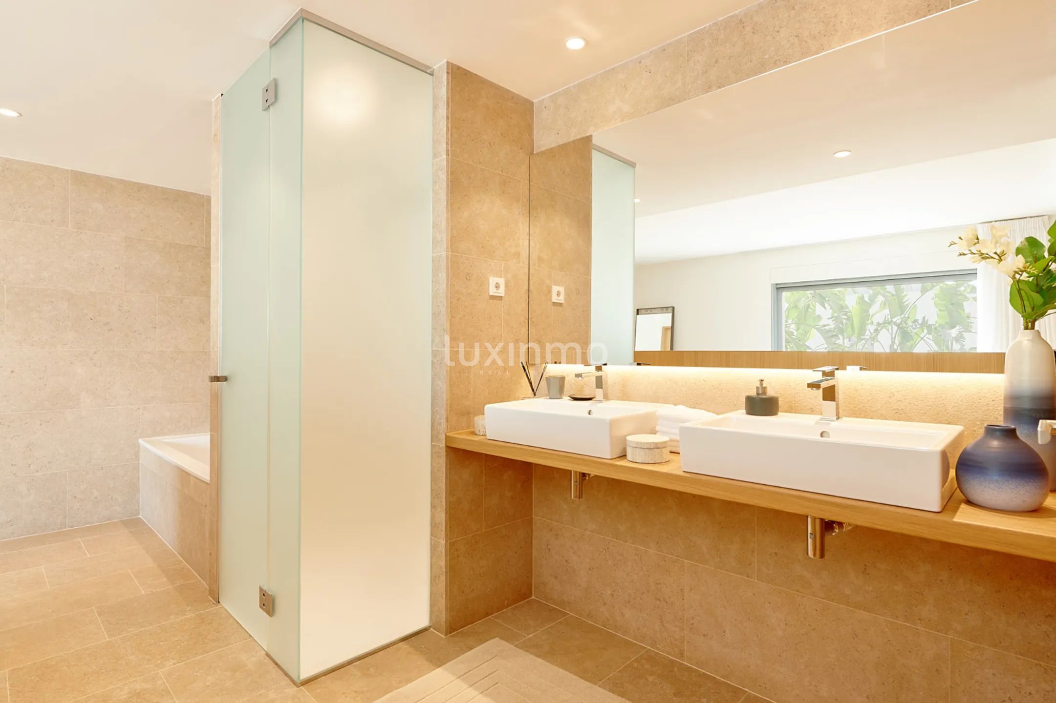 Nowo wybudowana willa w Cala Comte Ibiza — photo 41