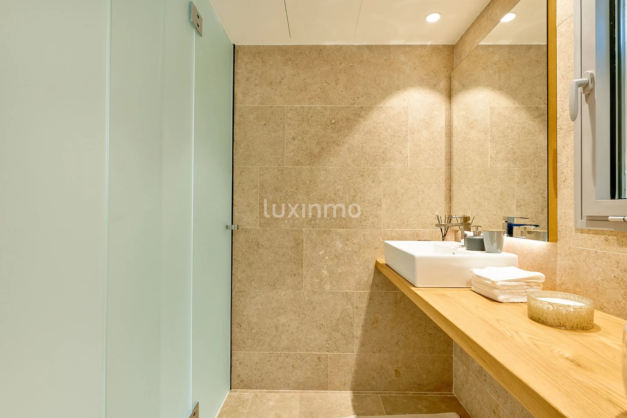 Nowo wybudowana willa w Cala Comte Ibiza — photo 57