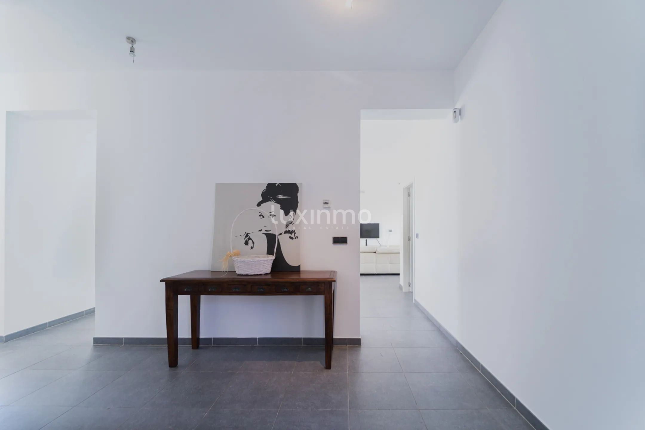 For rent Villa with sea views and a large garden in Altea — photo 17