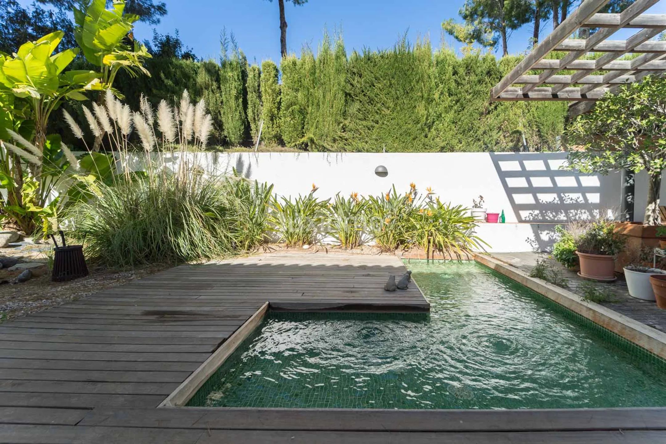 For rent Villa with sea views and a large garden in Altea — photo 8