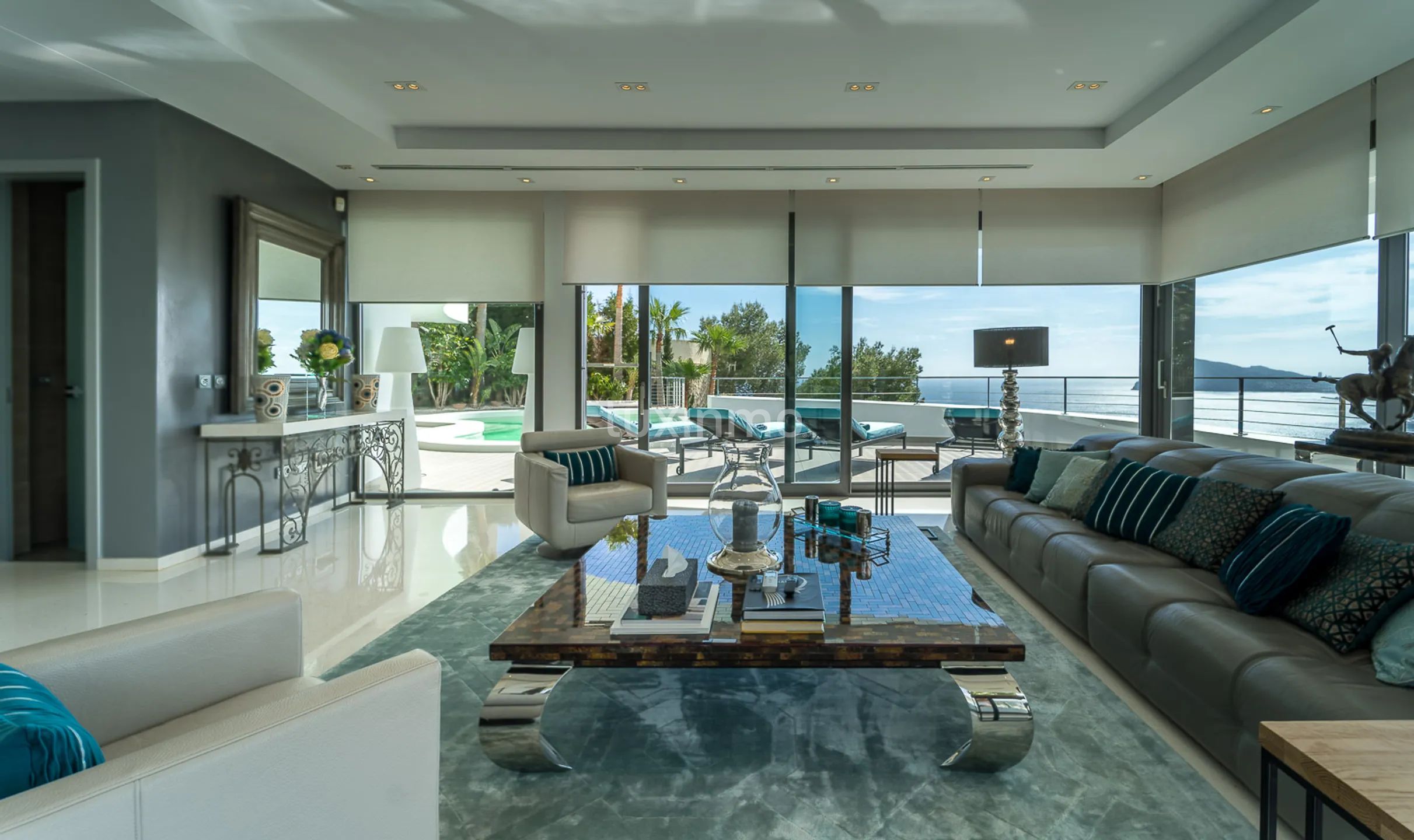 Exklusiv villa i modern stil i eliturbanisering med havsutsikt — photo 16