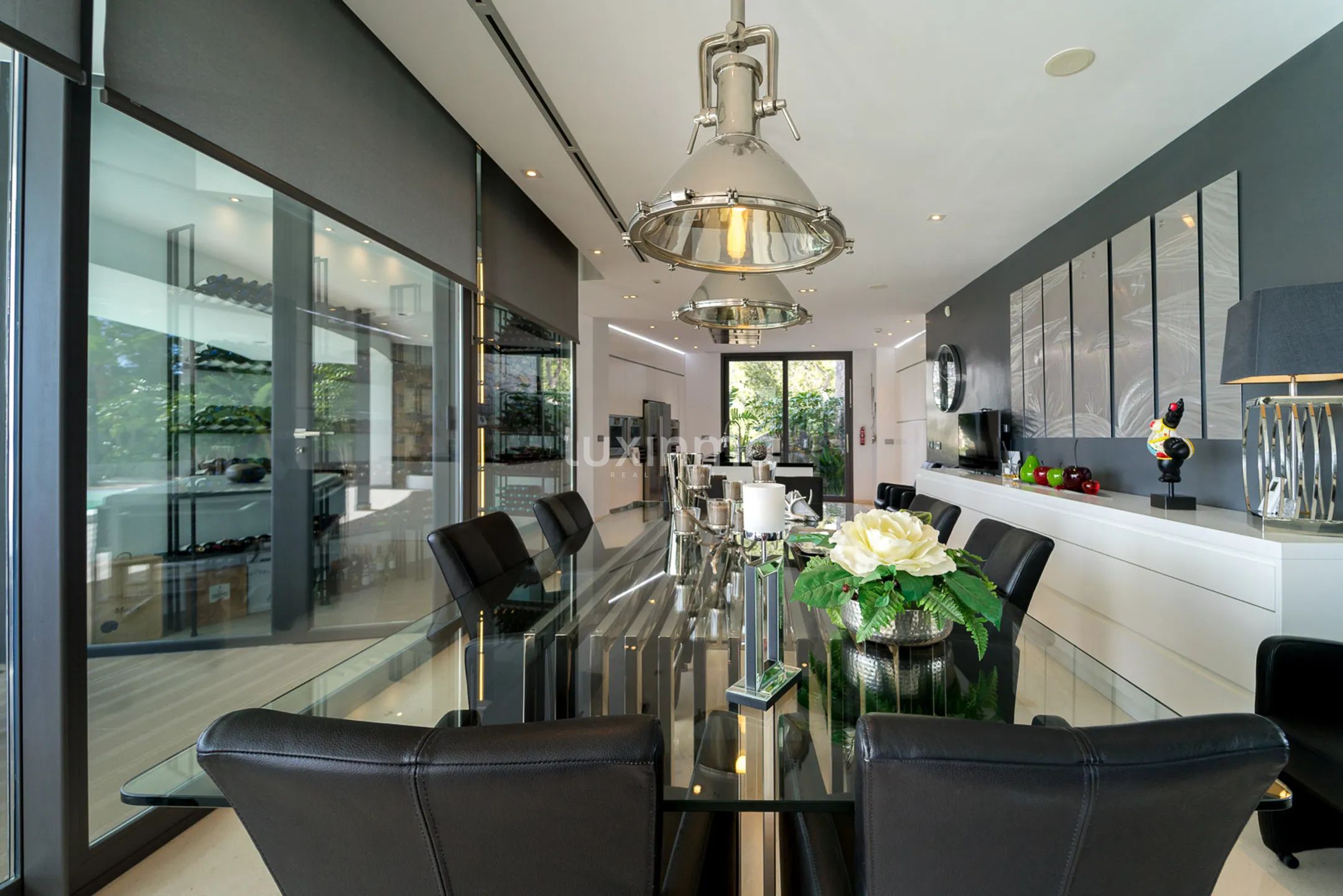 Exklusiv villa i modern stil i eliturbanisering med havsutsikt — photo 22