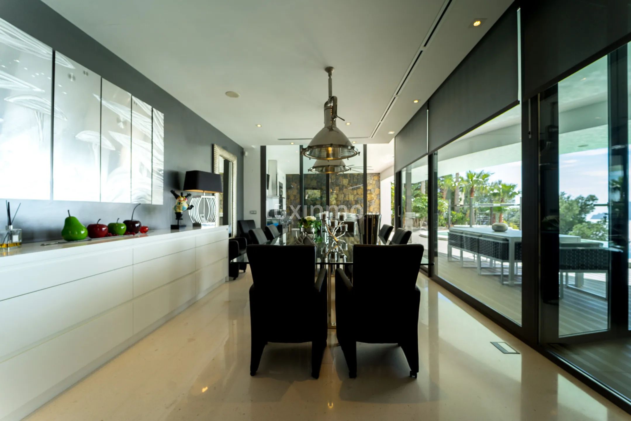 Exklusiv villa i modern stil i eliturbanisering med havsutsikt — photo 24