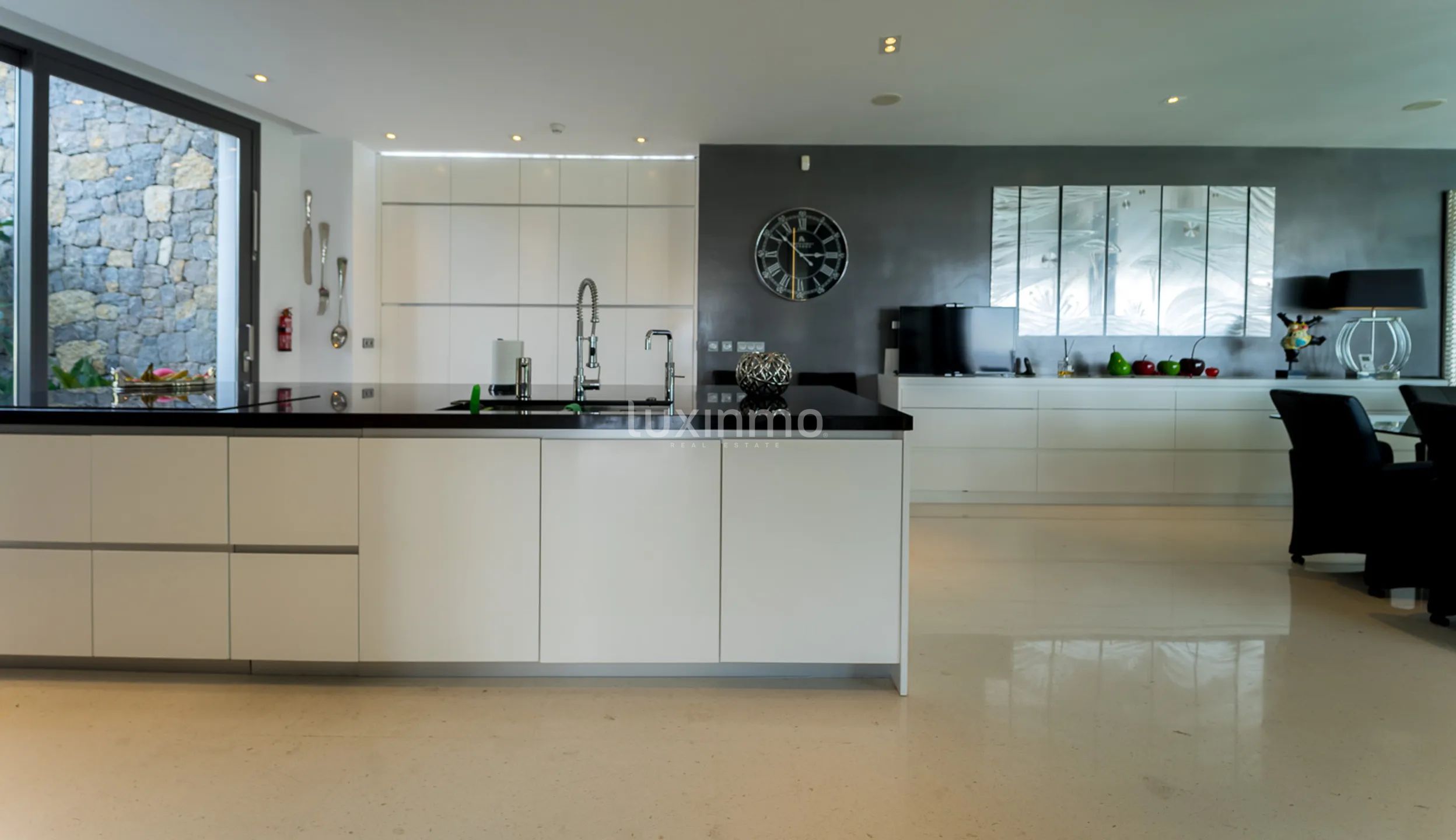 Exklusiv villa i modern stil i eliturbanisering med havsutsikt — photo 28