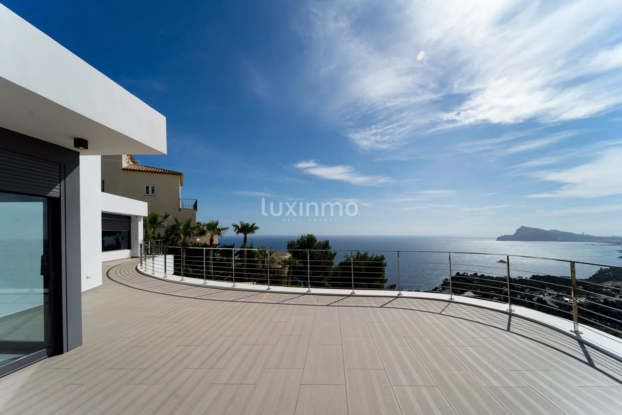 Exklusiv villa i modern stil i eliturbanisering med havsutsikt — photo 43