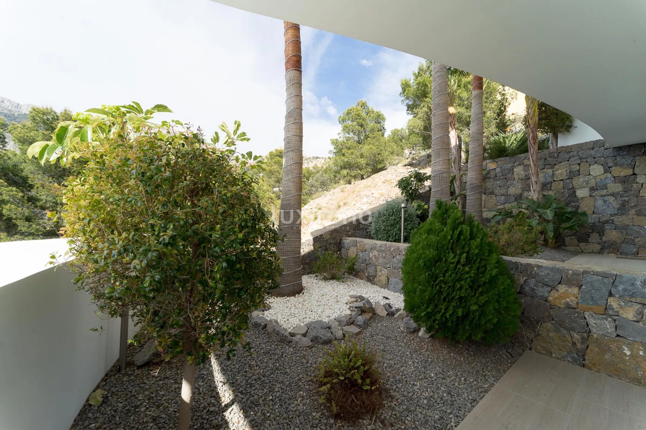 Exklusiv villa i modern stil i eliturbanisering med havsutsikt — photo 52