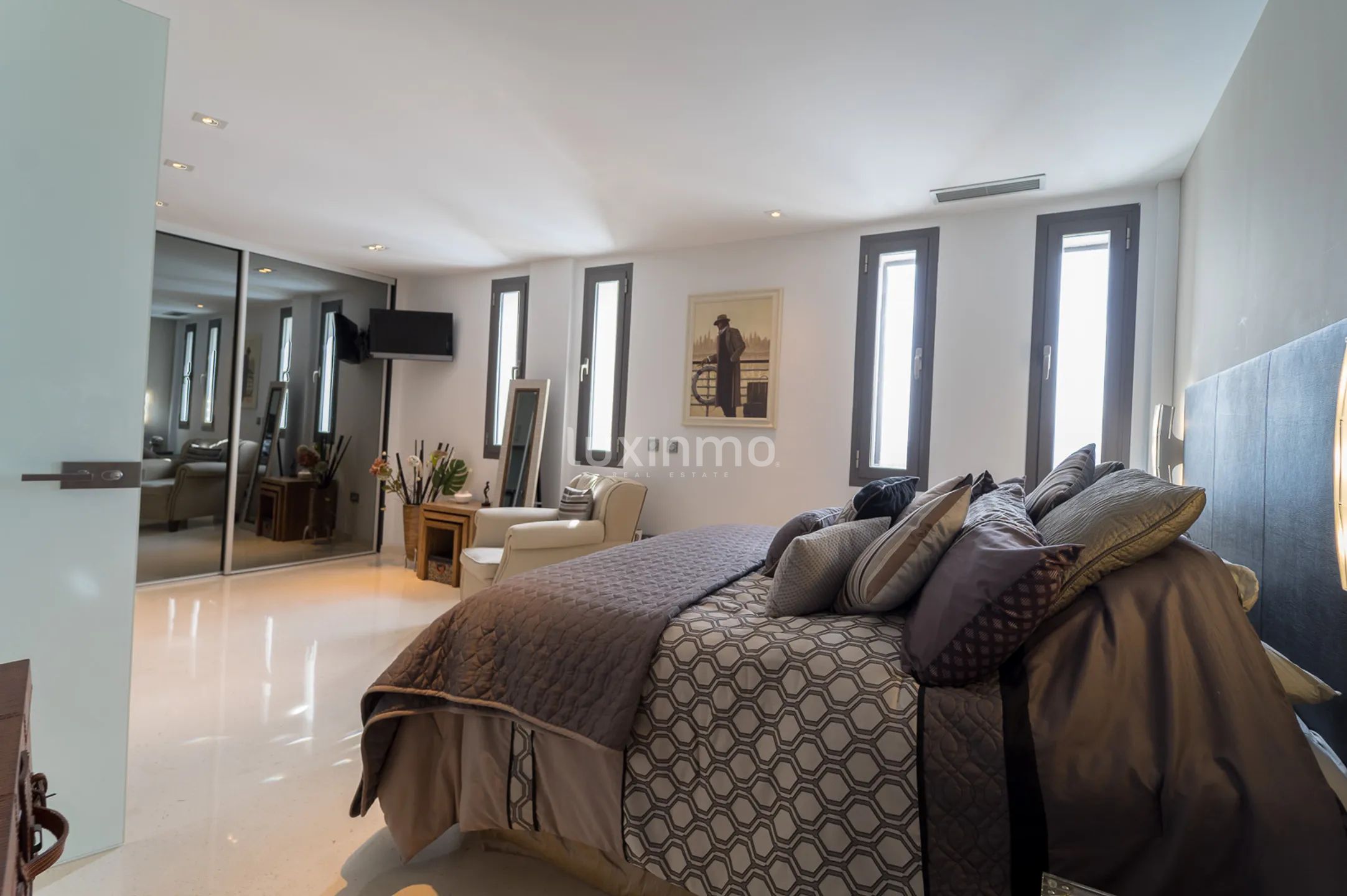 Exklusiv villa i modern stil i eliturbanisering med havsutsikt — photo 60