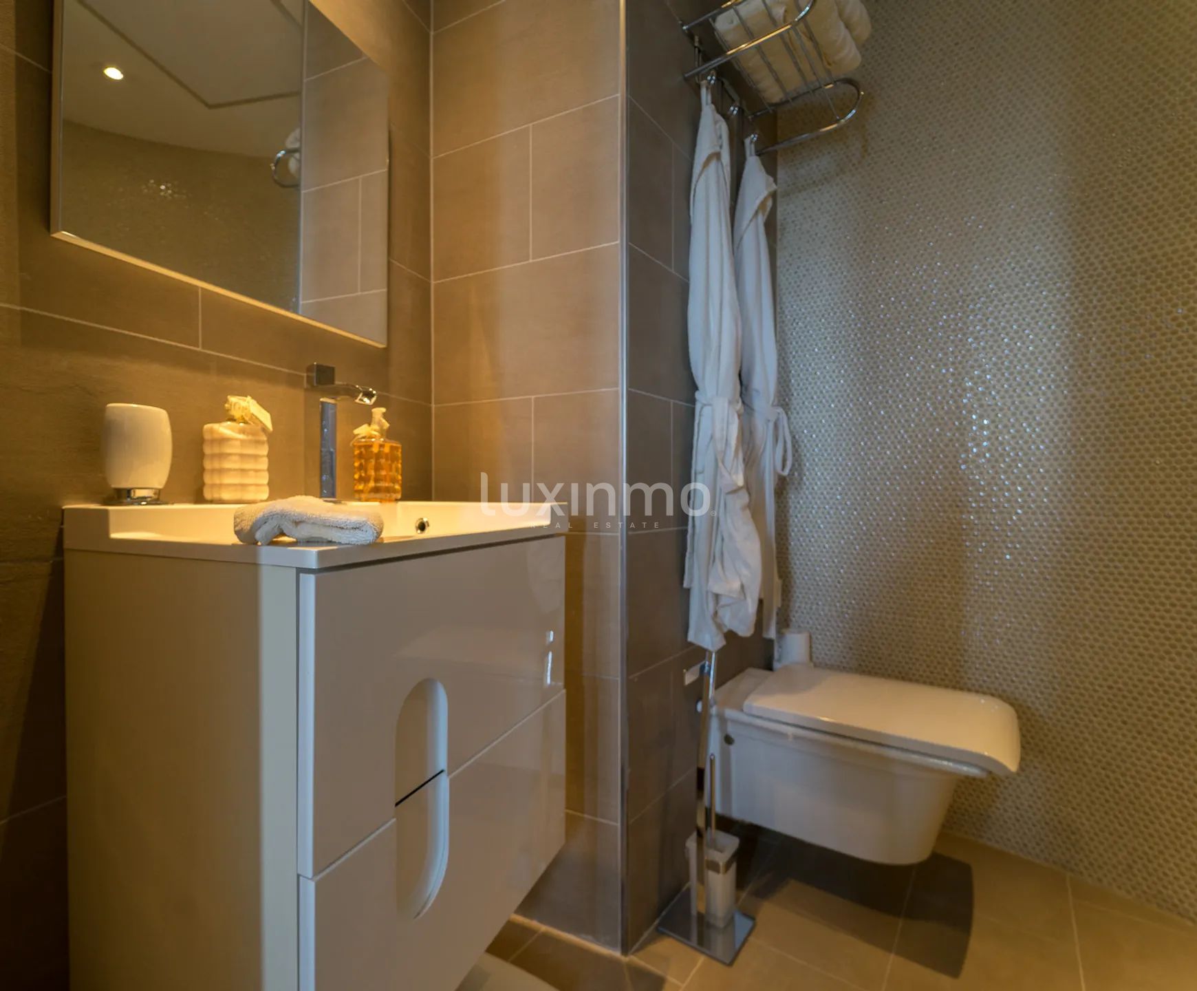 Exklusiv villa i modern stil i eliturbanisering med havsutsikt — photo 64